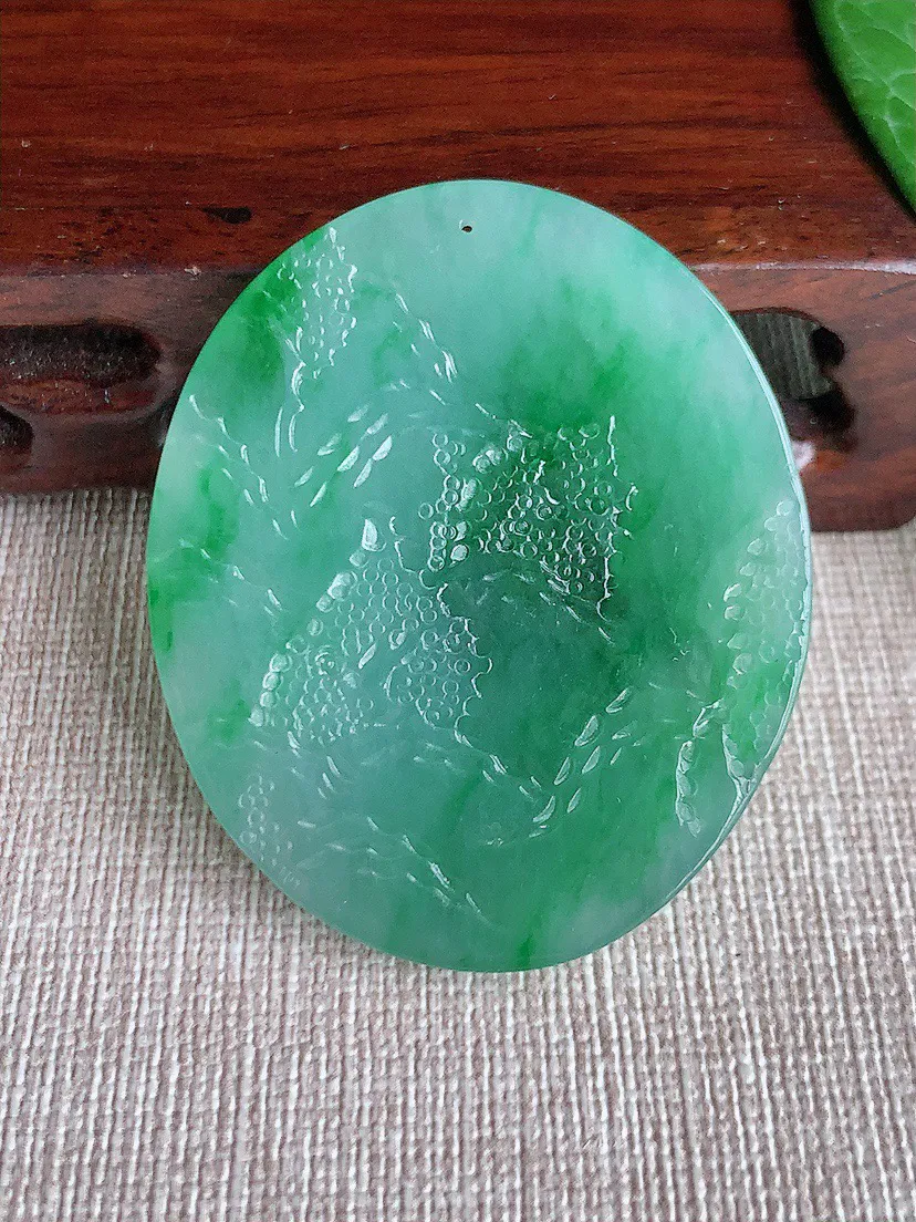 缅甸a货翡翠ddj老坑冰种飘绿意境山水牌吊坠  整体46.7×39.4×5.8mm 22.74