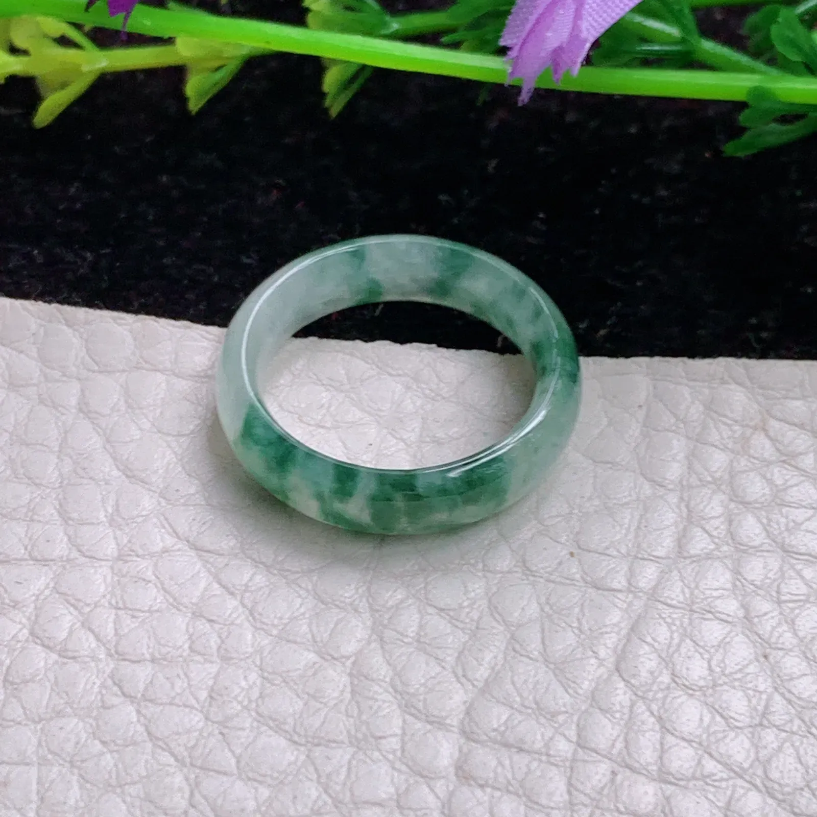 实拍sl缅甸A货翡翠冰飘花18mm内径翡翠戒指 灵动玉指环18*5.7*3.2mm
