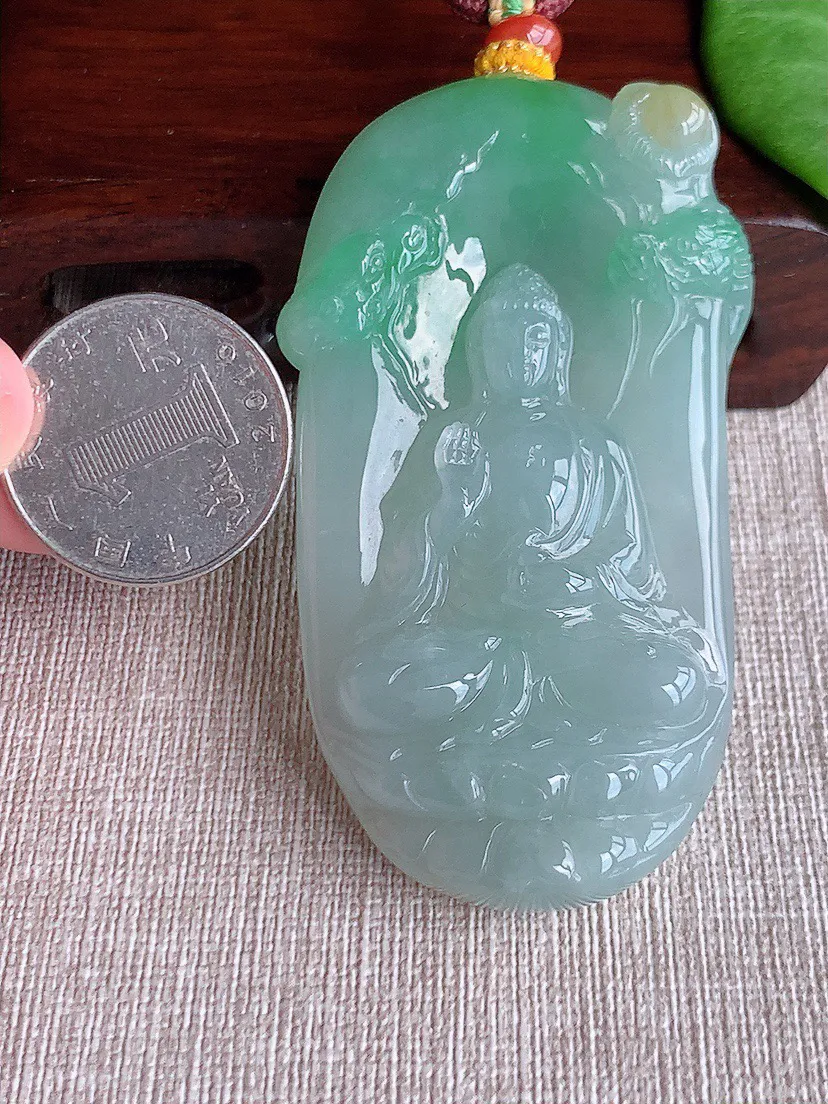 缅甸a货翡翠ddj老坑冰种黄加绿双彩大日如来吊坠 整体71.3×41×10.8mm 71.50