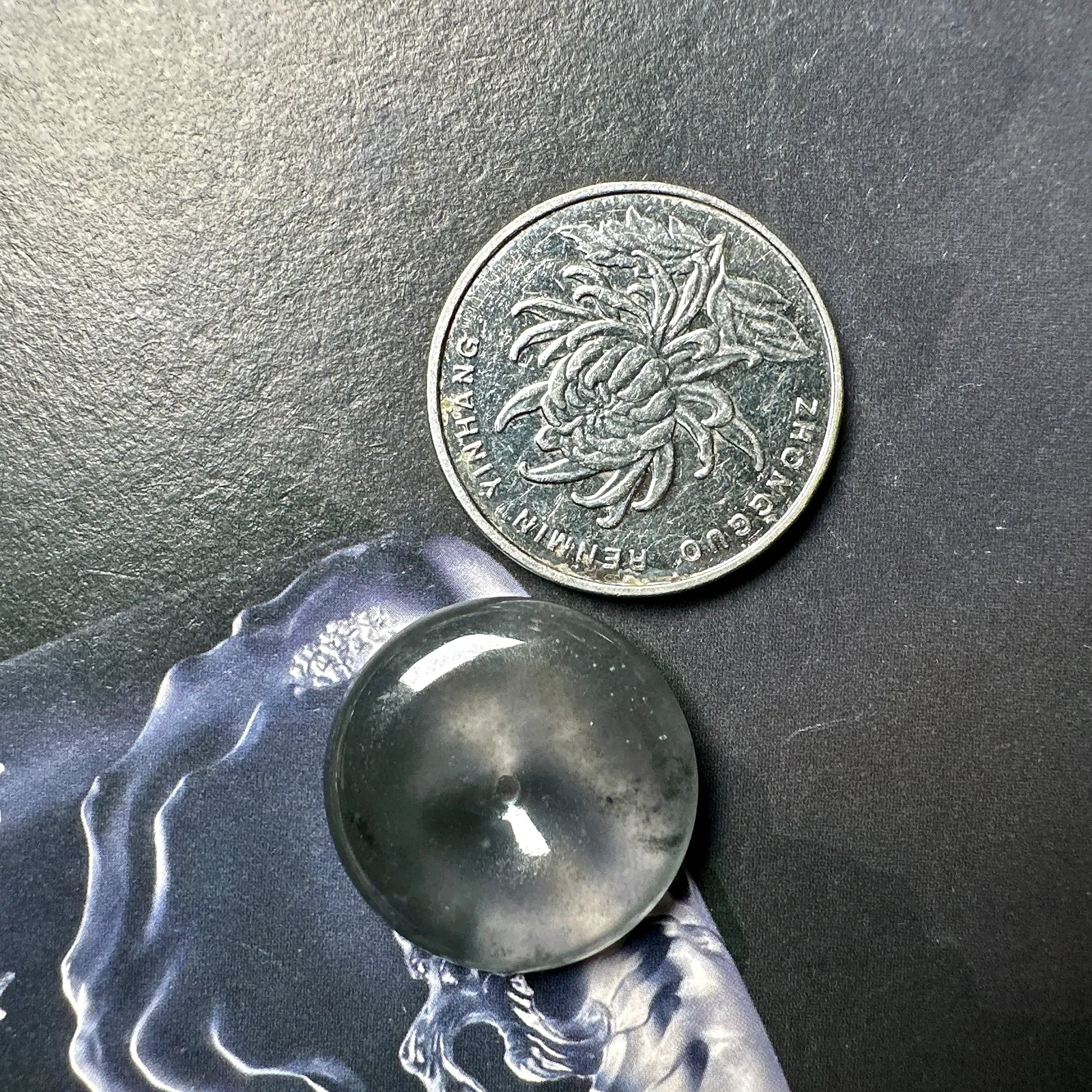 【黑冰】高冰种黑乌鸡黑冰平安扣，稀缺品，难得一见，起光漂亮，厚度比例很好。