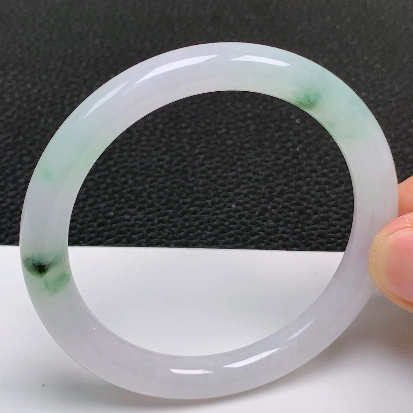 圈口53～54 天然翡翠A货老坑冰润飘花圆条手镯 尺寸53.9*8mm