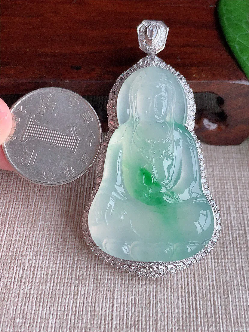 缅甸a货翡翠ddj老坑冰种18K金镶嵌飘绿大势至菩萨吊坠 整体63×33.3×14.5裸石46.3×29.4mm 25.29