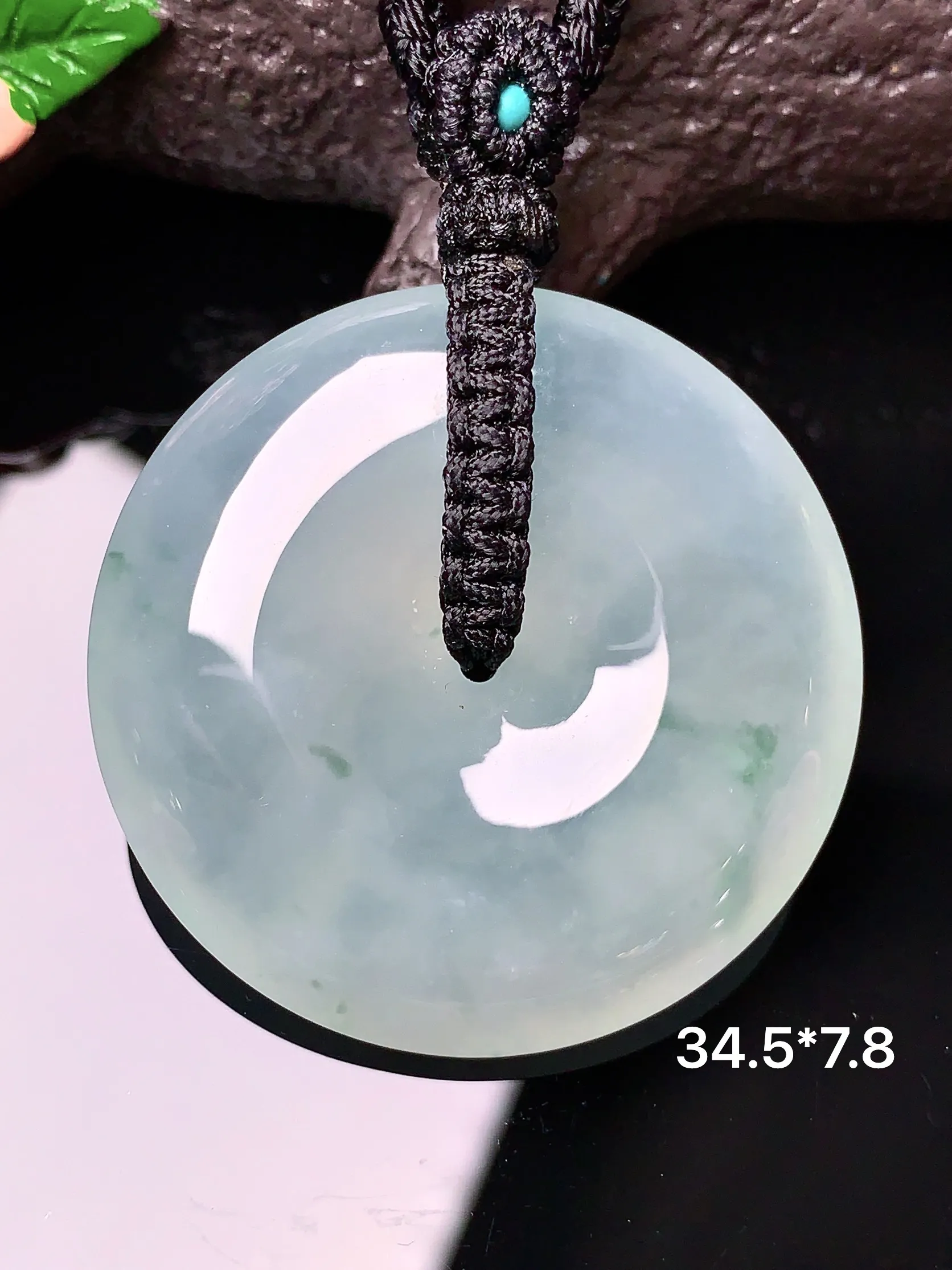 冰种飘绿平安扣吊坠 玉质细腻 色泽艳丽 整体尺寸34.5*7.8