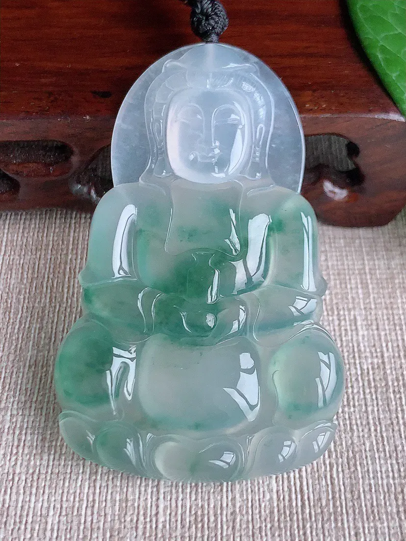 缅甸a货翡翠ddj老坑冰种飘花大正装观音吊坠 整体63.6×40×5.3mm 29.00
