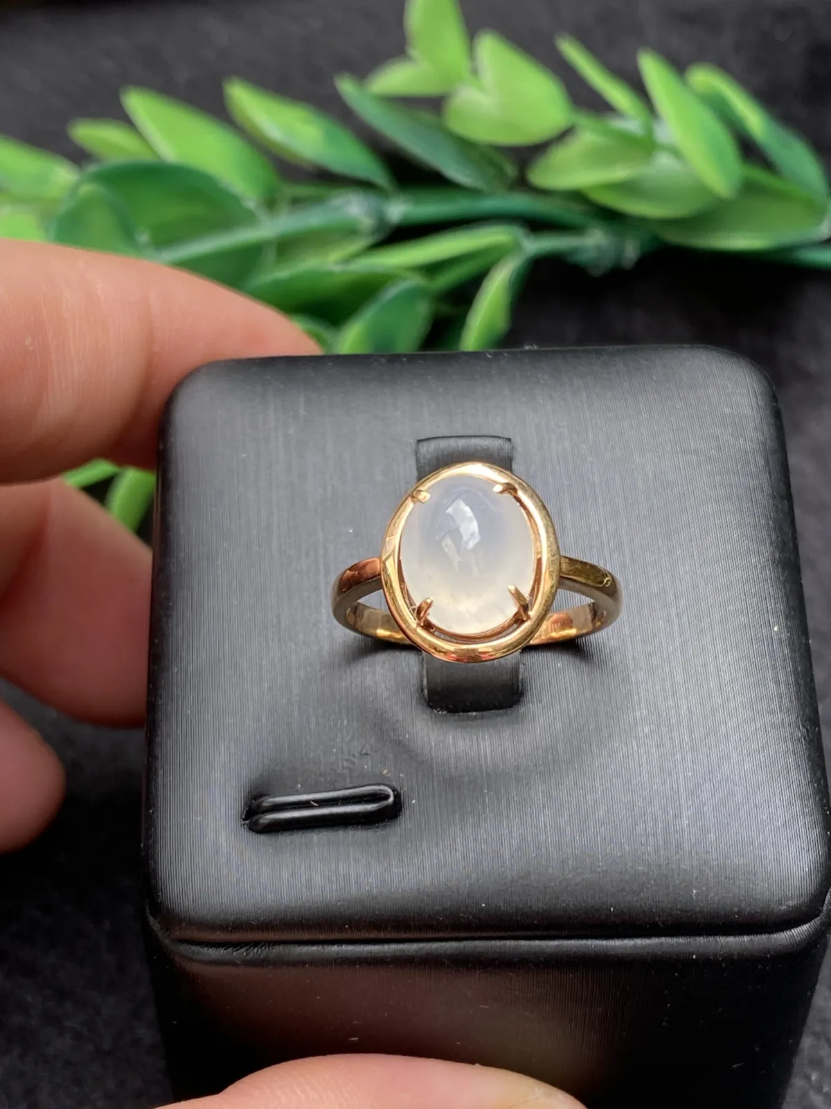 推荐【14#冰蛋戒指】AU750，起光，细腻，无纹裂，品相佳，性价比超高～圈口14