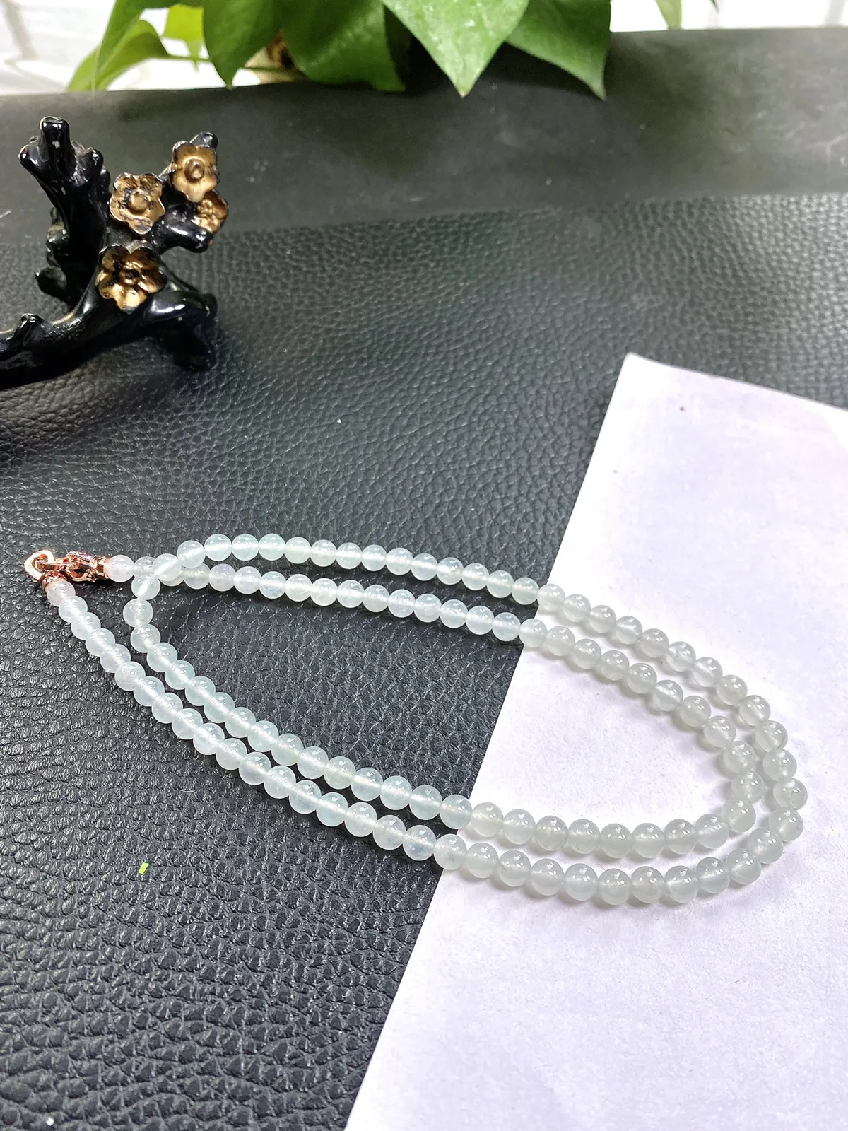缅甸天然翡翠A货，卡6冰种起光起胶圆珠项链手链，尺寸：6mm/108颗，长度630mm，重量：约41g