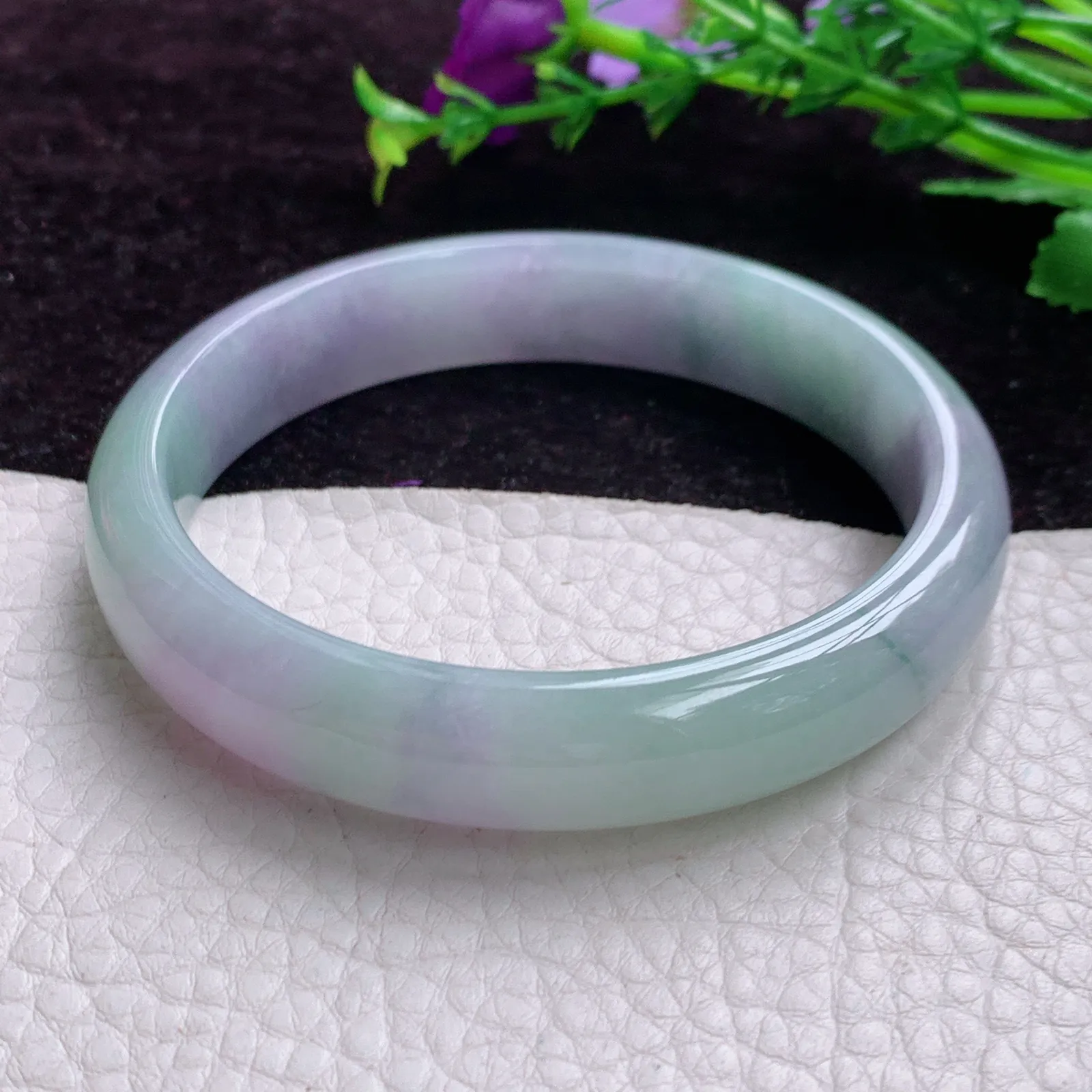 js实拍 大圈口60*12.8*7缅甸翡翠胶感春带彩百搭正圈翡翠玉手镯 招财镯