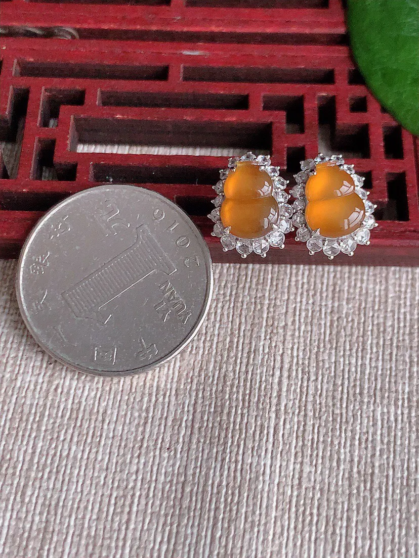 缅甸a货翡翠ddj老坑冰种18K金镶嵌红翡葫芦耳钉 整体9×7mm 3.22