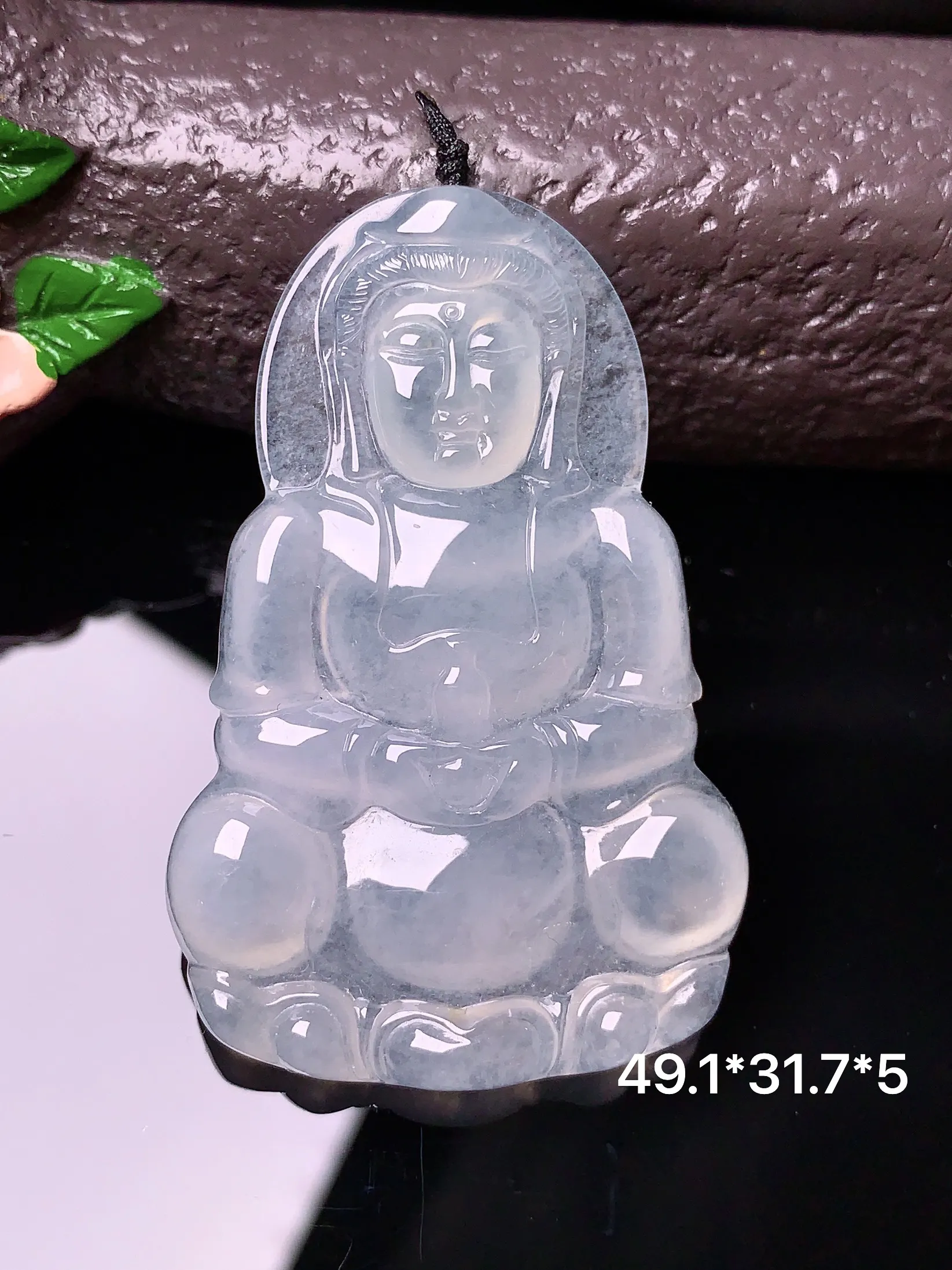 冰种观音菩萨吊坠 玉质细腻 色泽艳丽 整体尺寸49.1*31.7*5