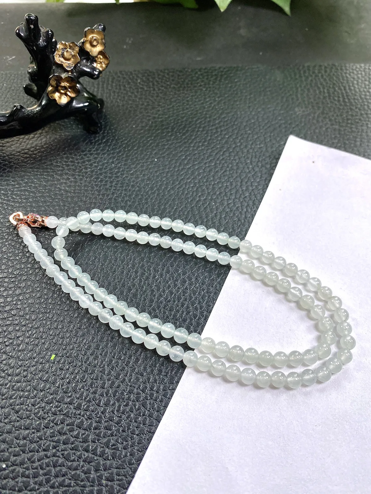 缅甸天然翡翠A货，卡6冰种起光起胶圆珠项链手链，尺寸：6mm/108颗，长度630mm，重量：约41g