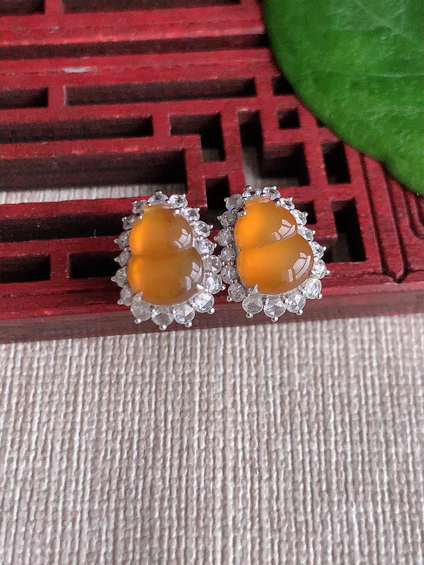 缅甸a货翡翠ddj老坑冰种18K金镶嵌红翡葫芦耳钉 整体9×7mm 3.22