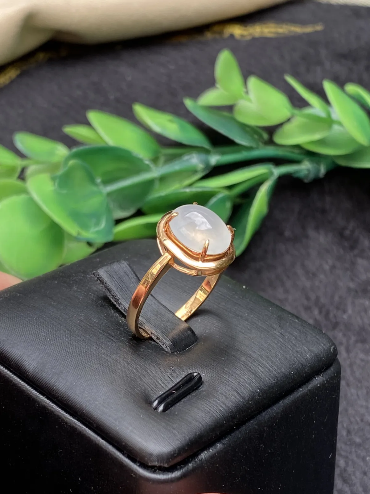 推荐【14#冰蛋戒指】AU750，起光，细腻，无纹裂，品相佳，性价比超高～圈口14