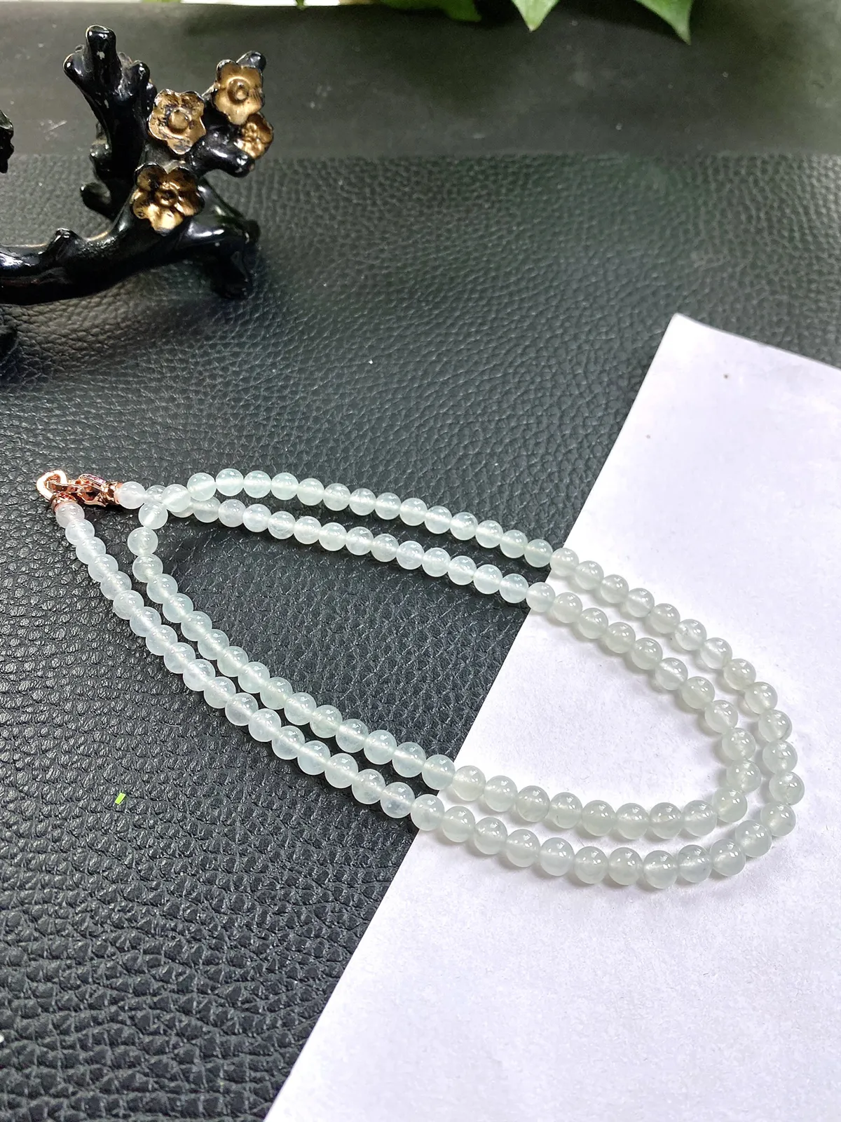 缅甸天然翡翠A货，卡6冰种起光起胶圆珠项链手链，尺寸：6mm/108颗，长度630mm，重量：约41g