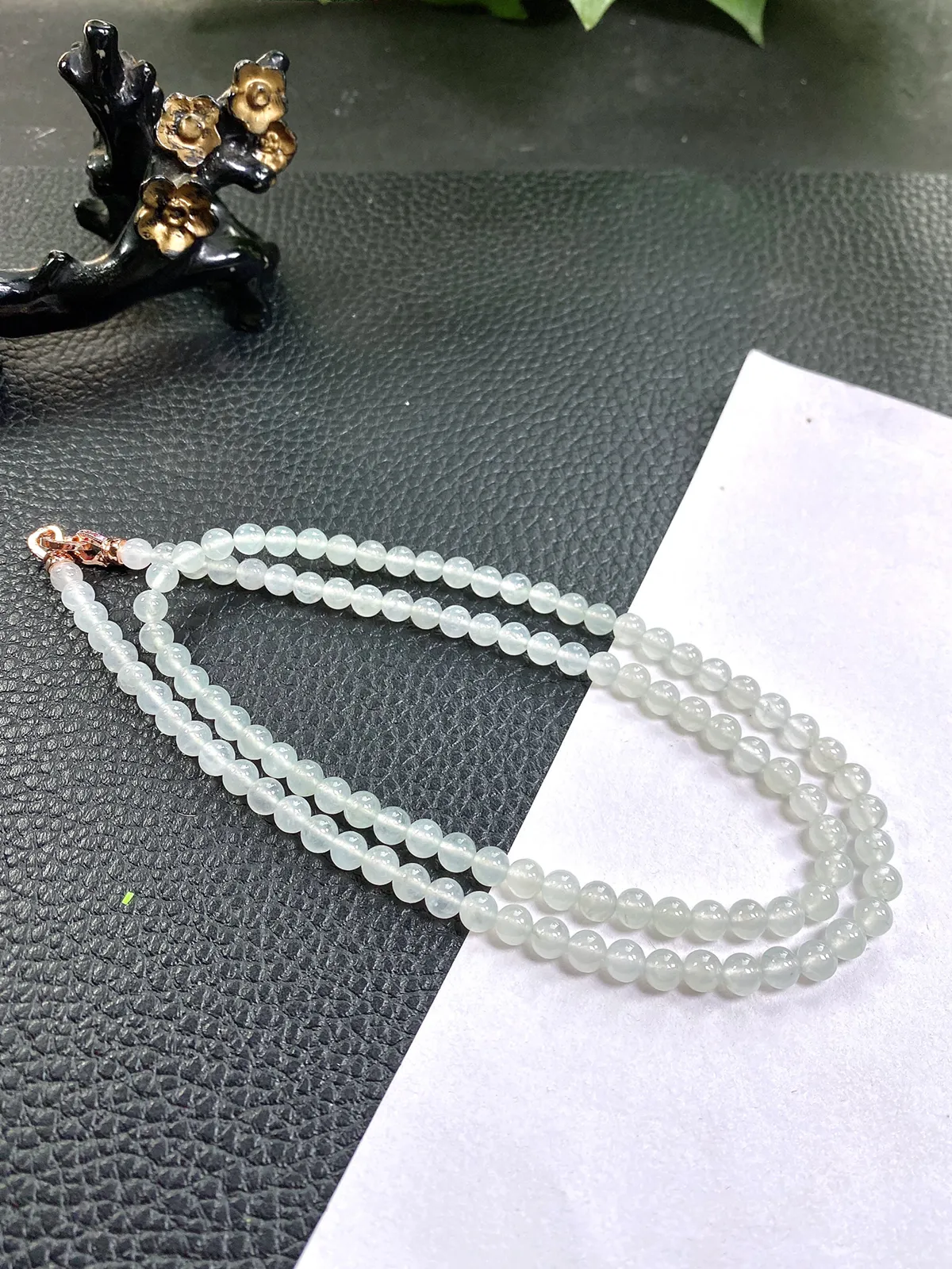 缅甸天然翡翠A货，卡6冰种起光起胶圆珠项链手链，尺寸：6mm/108颗，长度630mm，重量：约41g