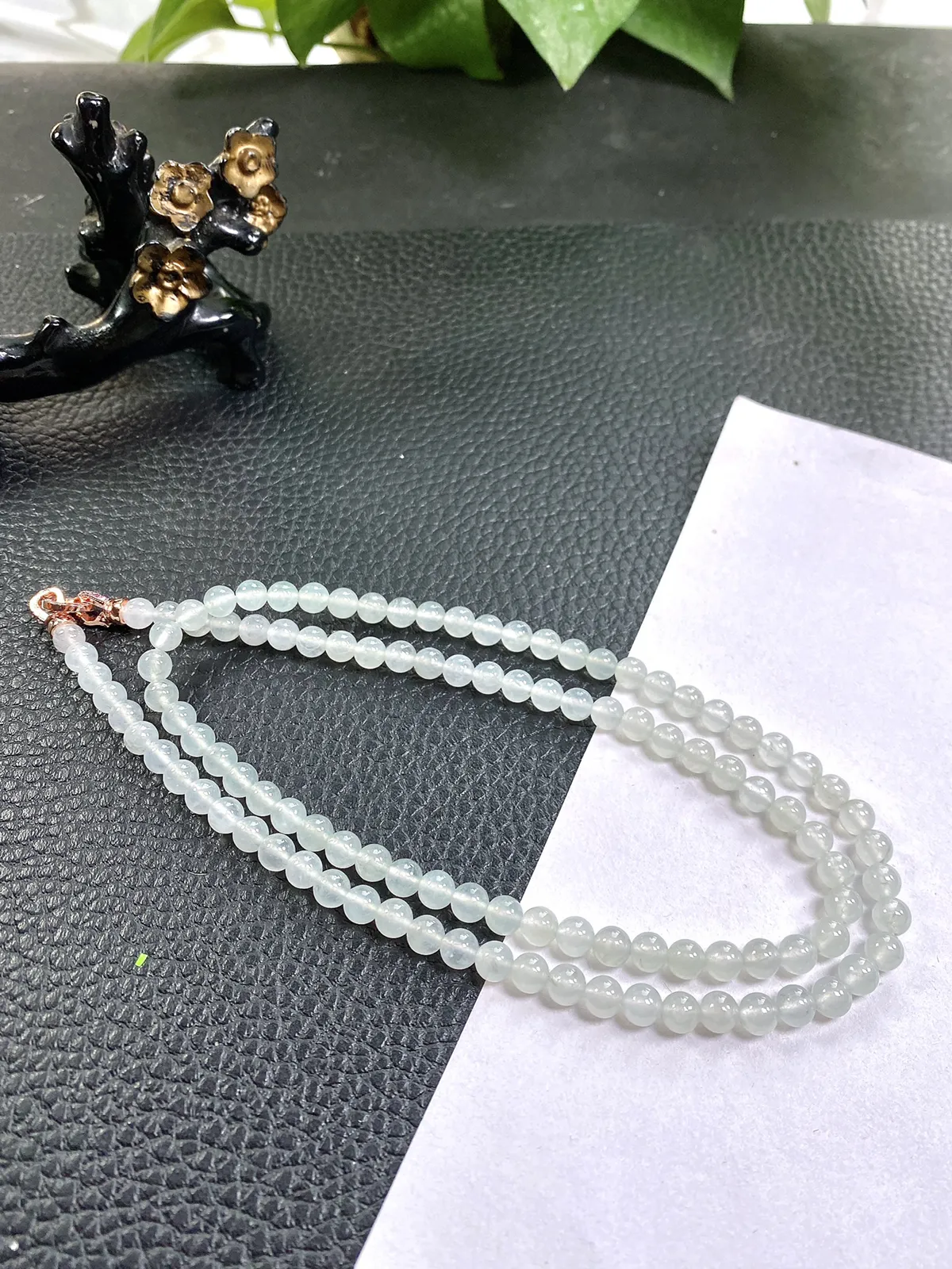缅甸天然翡翠A货，卡6冰种起光起胶圆珠项链手链，尺寸：6mm/108颗，长度630mm，重量：约41g
