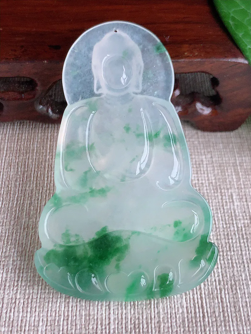 缅甸a货翡翠ddj老坑冰种飘绿大日如来吊坠 整体61.8×38×5mm 21.06