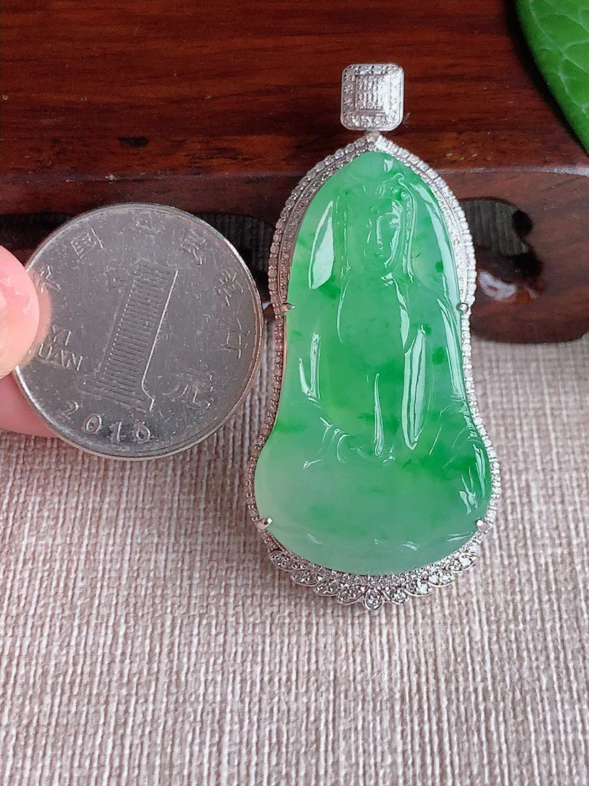 缅甸a货翡翠ddj老坑冰种18K金镶嵌飘绿观音吊坠 整体51×23.5×10.6裸石38×21.2mm 14.65