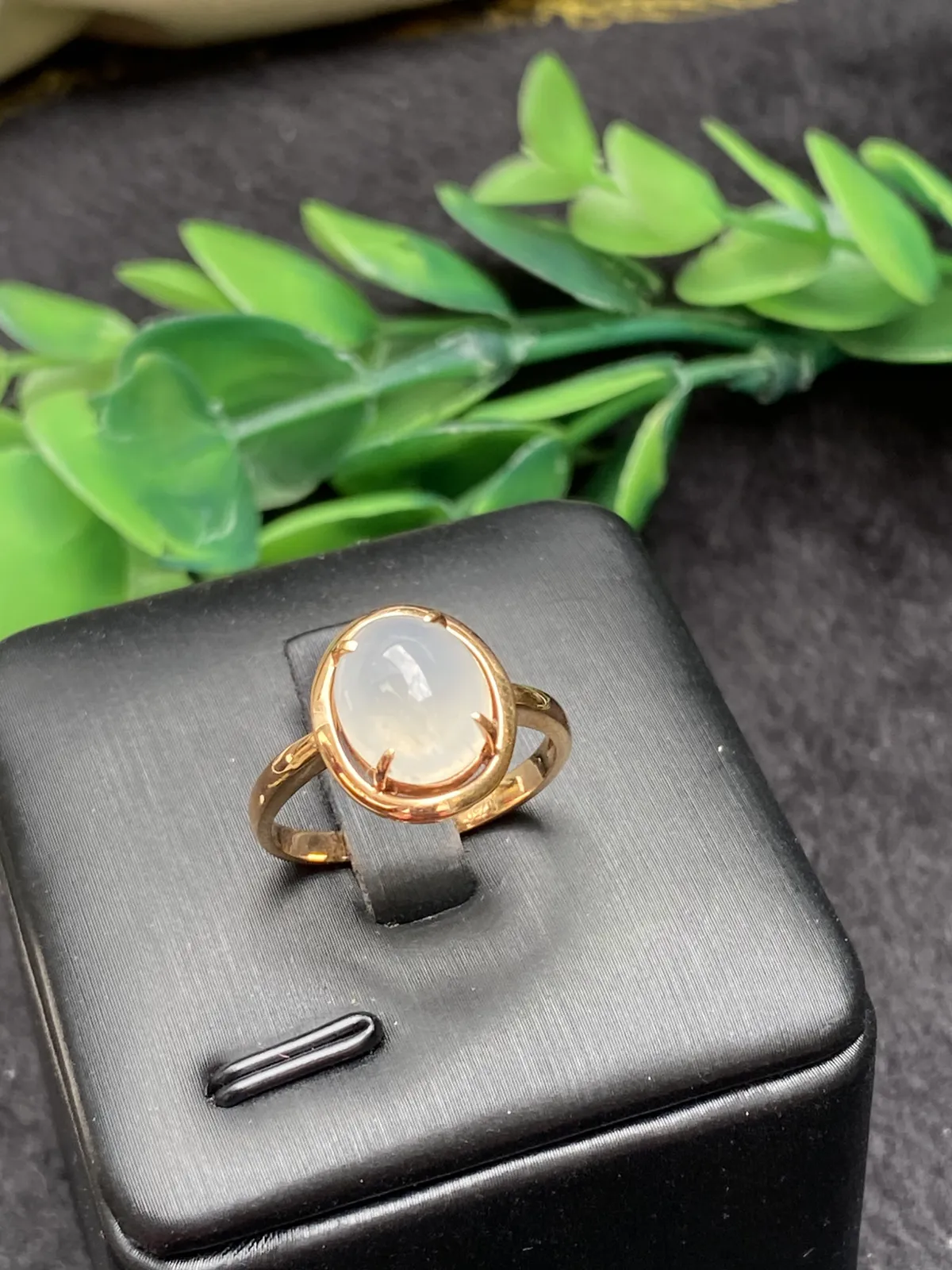 推荐【14#冰蛋戒指】AU750，起光，细腻，无纹裂，品相佳，性价比超高～圈口14