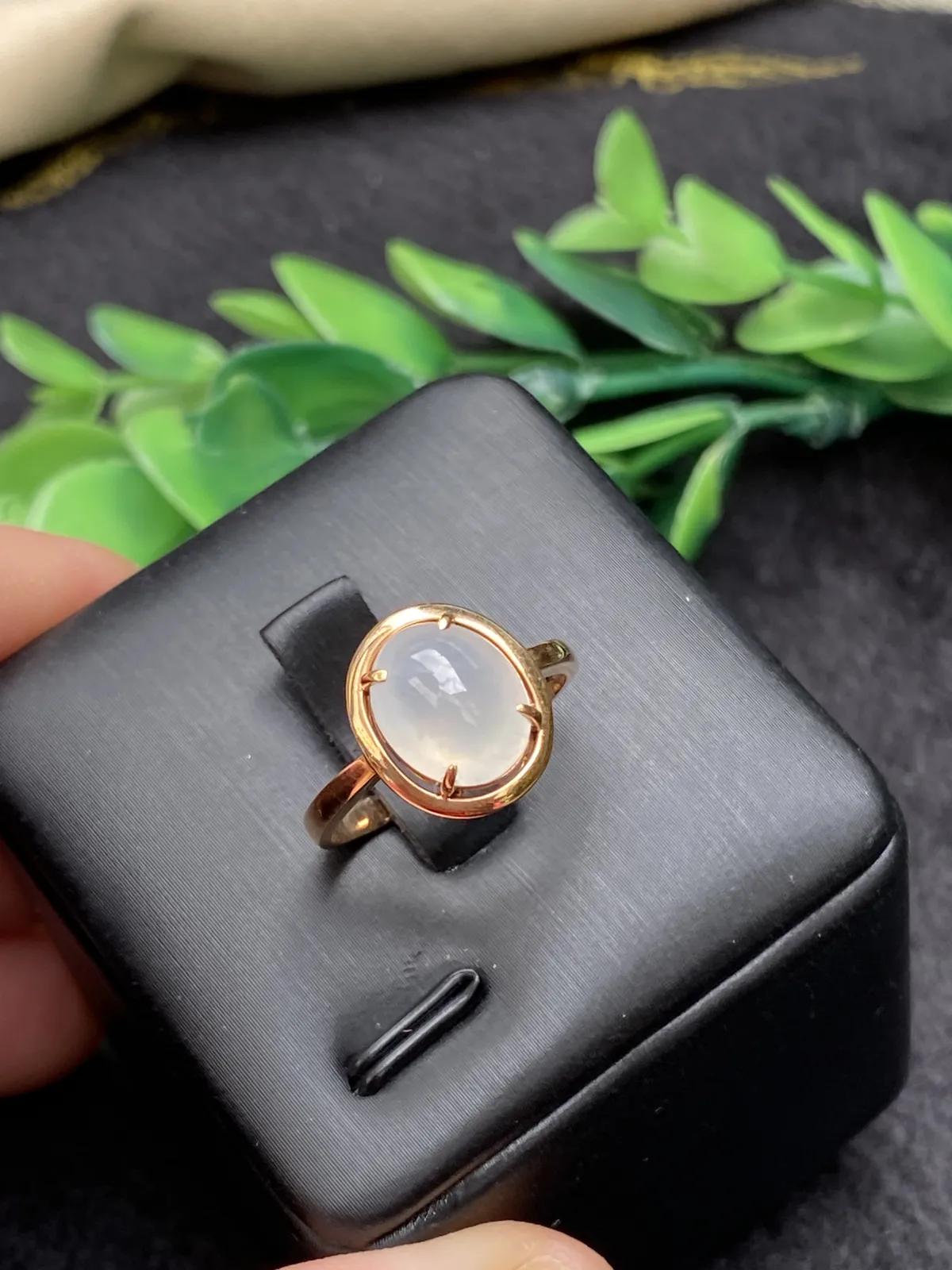 推荐【14#冰蛋戒指】AU750，起光，细腻，无纹裂，品相佳，性价比超高～圈口14