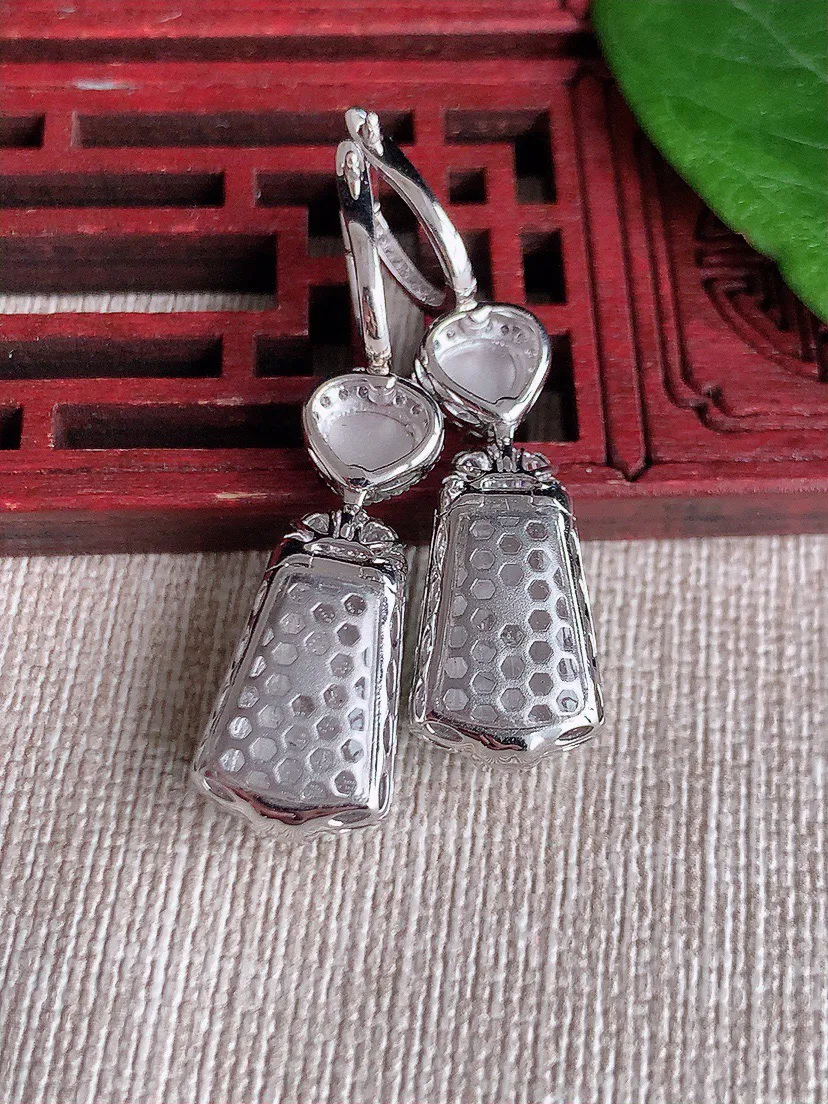 缅甸a货翡翠ddj老坑冰种18K金镶嵌阳绿无事牌耳坠 整体12.8×7.2×8mm 7.78