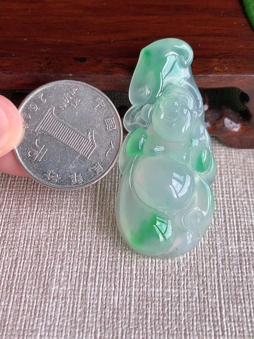 缅甸a货翡翠ddj老坑高冰种飘绿布袋佛吊坠 整体48×21.7×7.5mm 10.88