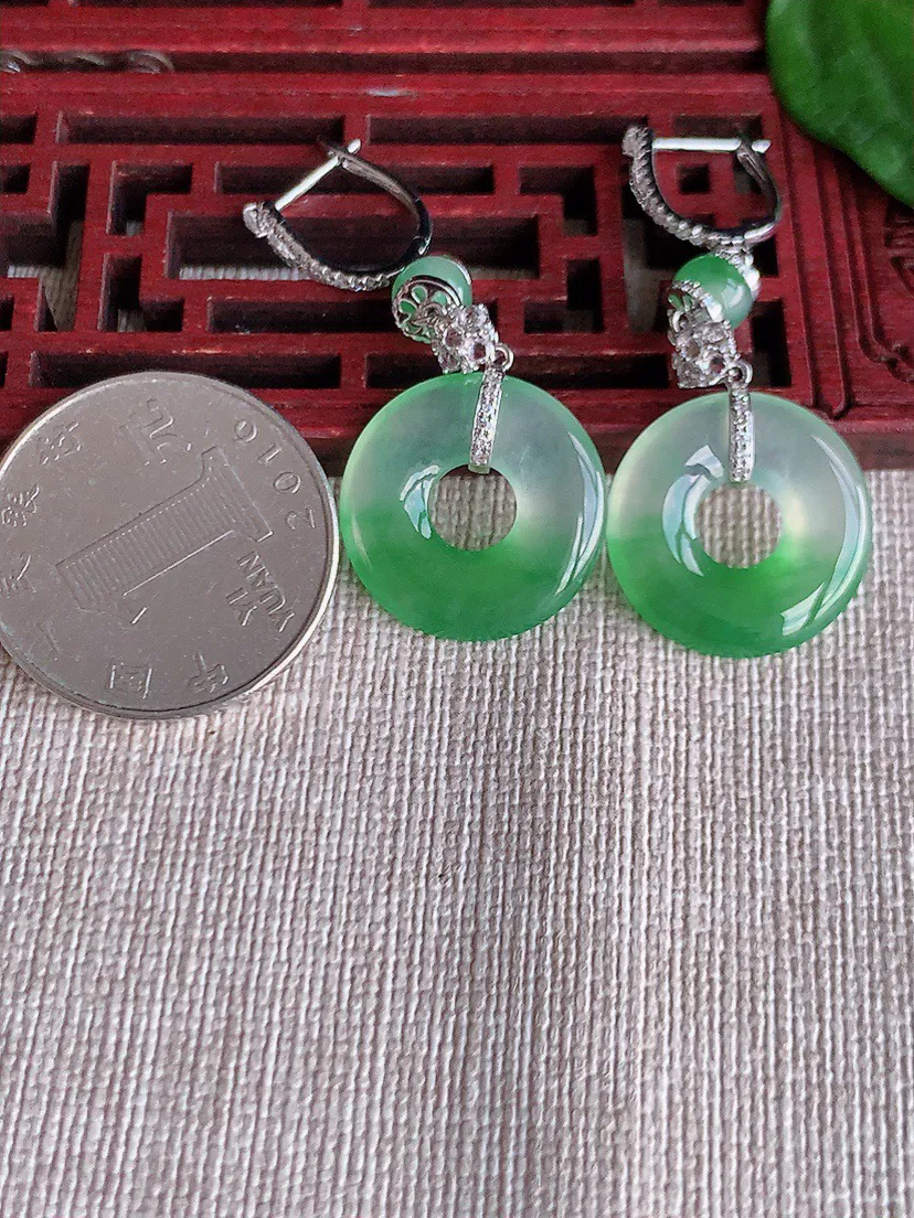 缅甸a货翡翠ddj老坑高冰种18K金镶嵌飘绿平安环耳坠 整体18.6×3mm 7.00