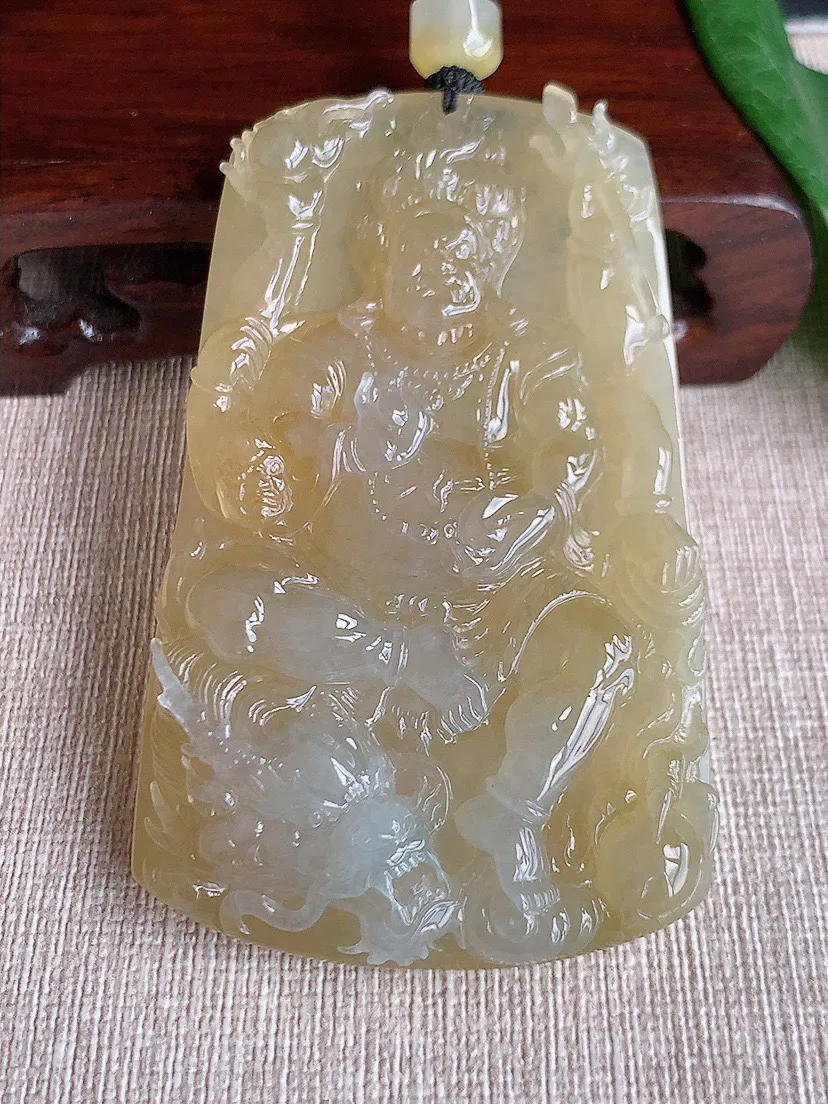缅甸a货翡翠ddj老坑冰种黄翡不动明王吊坠 整体75.6×45.5×10.4mm 71.50