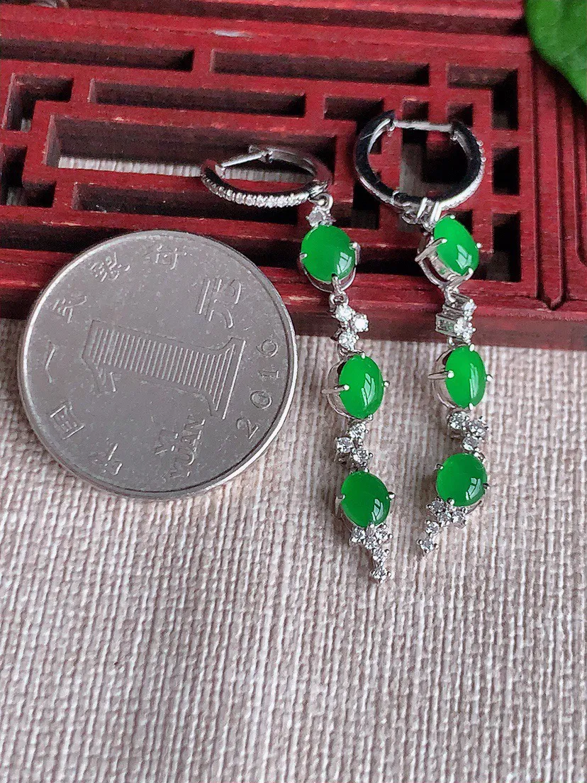 缅甸a货翡翠ddj老坑冰种18K金镶嵌阳绿蛋面耳坠 整体5×4.7×4.2mm 4.20