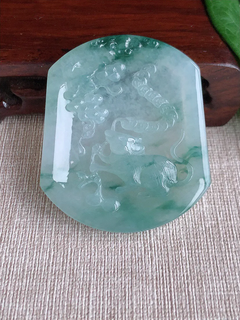 缅甸a货翡翠ddj老坑冰种飘花生肖鼠吊坠 整体51.5×43.8×6mm 26.55