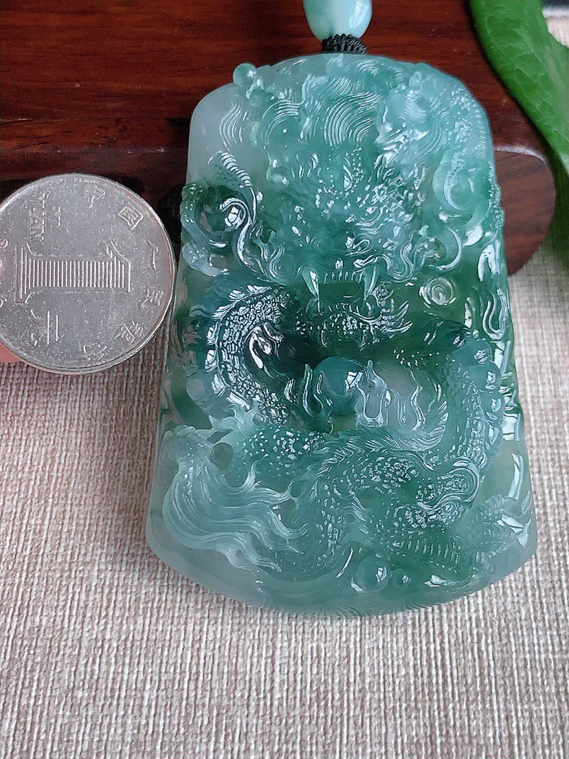 缅甸a货翡翠ddj老坑冰种飘花龙牌吊坠 整体70.6×46×11.2mm 75.10