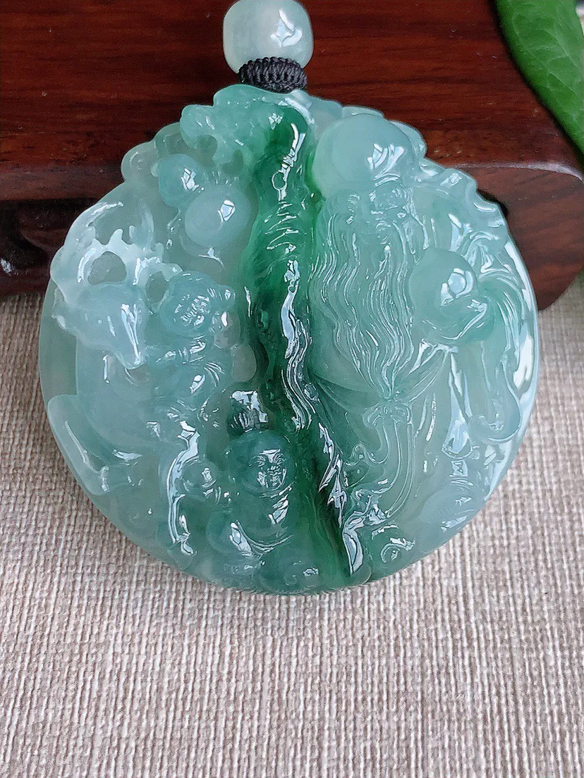 缅甸a货翡翠ddj老坑冰种飘花寿星翁吊坠 整体53.7×53×12.3mm 65.08