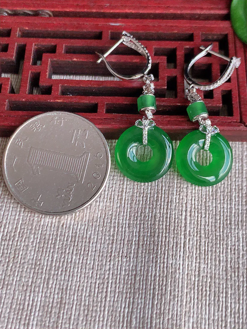 缅甸a货翡翠ddj老坑冰种18K金镶嵌阳绿平安环耳坠 整体13.8×2.8mm 4.20