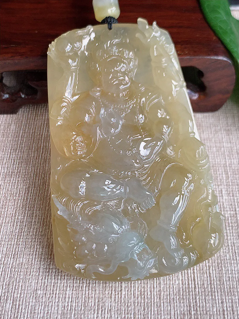 缅甸a货翡翠ddj老坑冰种黄翡不动明王吊坠 整体75.6×45.5×10.4mm 71.50
