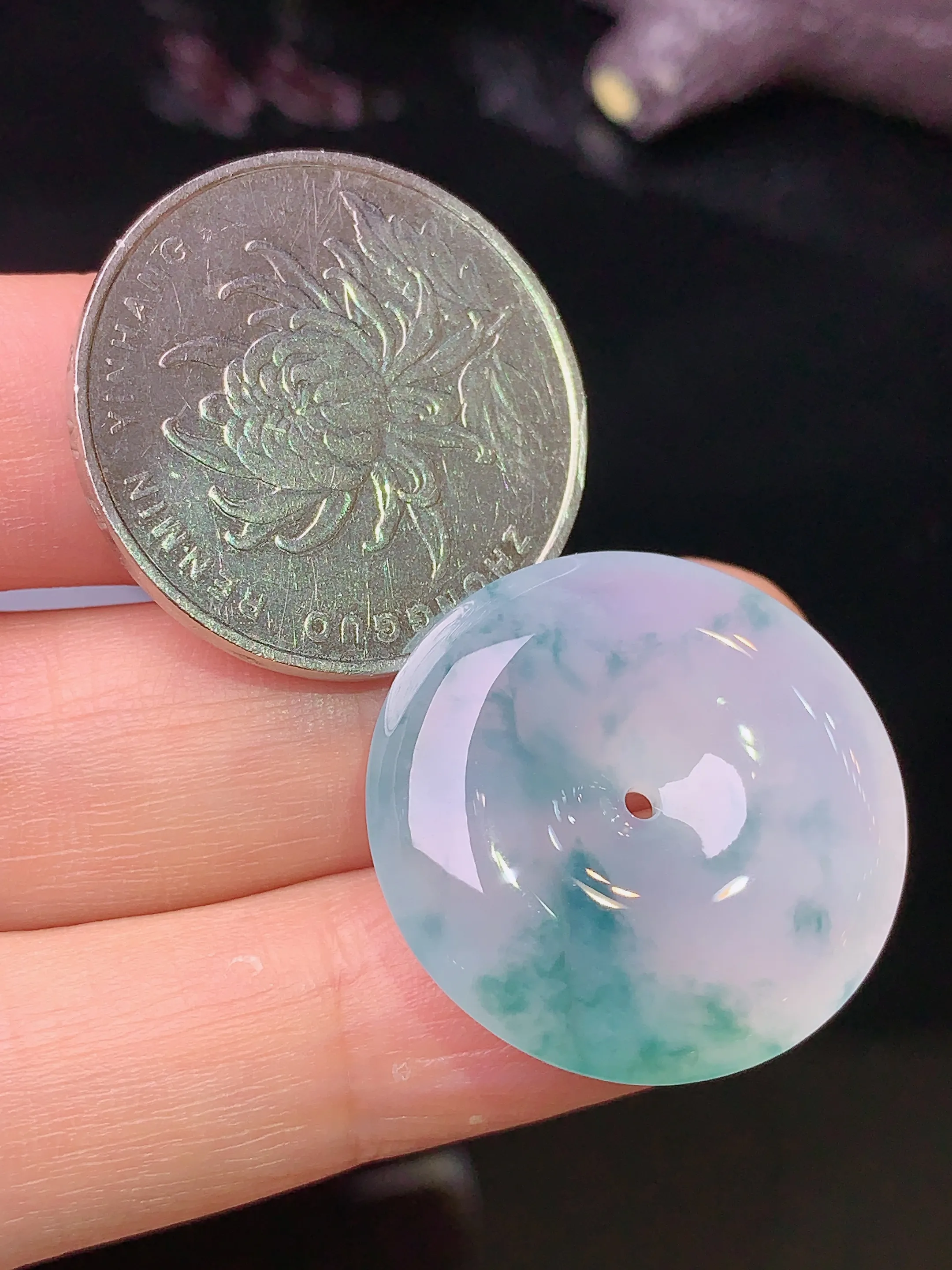 冰种平安扣吊坠 玉质细腻 色泽艳丽 整体尺寸24.6*5.9