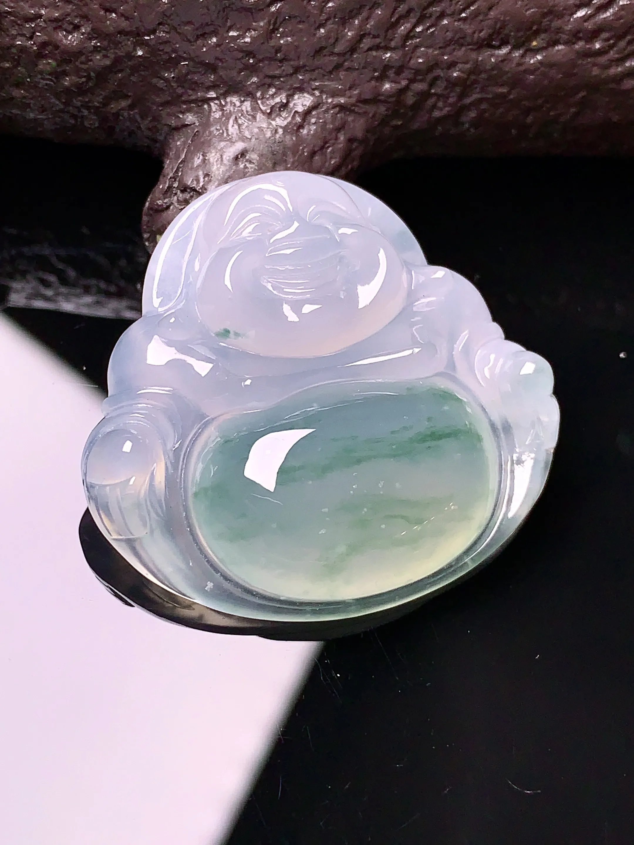 飘绿佛公吊坠 玉质细腻 色泽艳丽 整体尺寸29.2*31.6*6.5