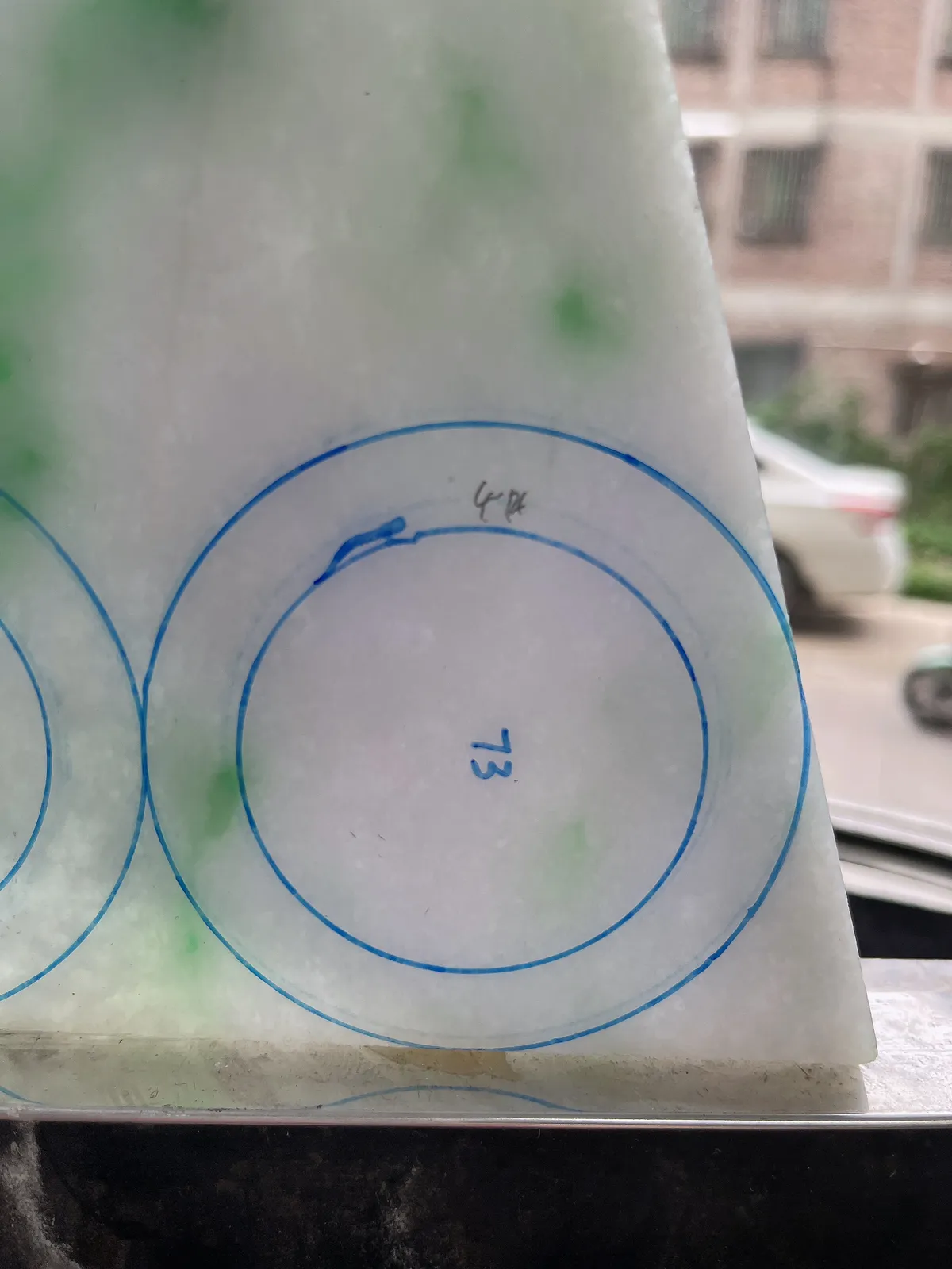 翡翠板料，⭕️正圈最大做57，圆条最大做53