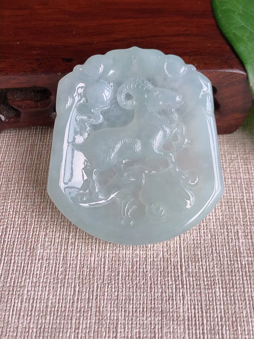 缅甸a货翡翠ddj老坑冰种晴水一刀切生肖羊吊坠整体49.7×43×5.3mm 27.19