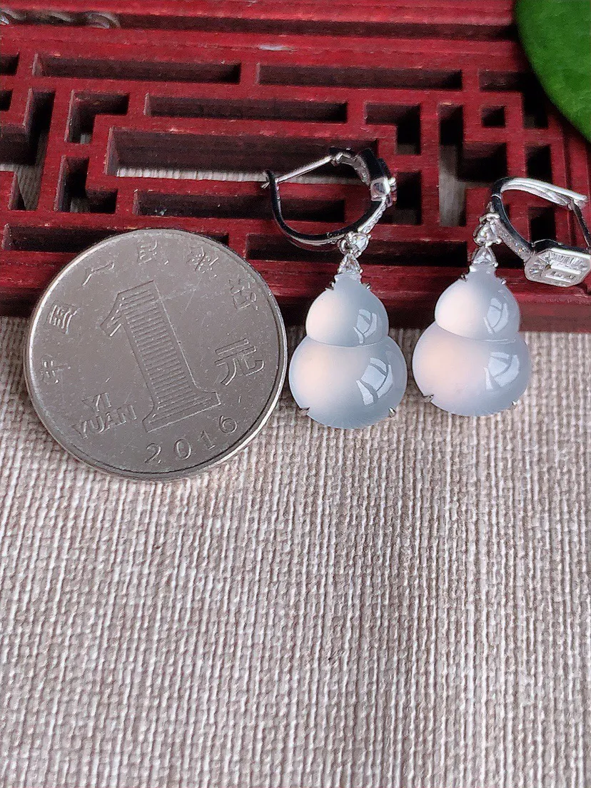 缅甸a货翡翠ddj老坑冰种18K金镶嵌白月光葫芦耳坠 整体14.5×11×6.5mm 5.72