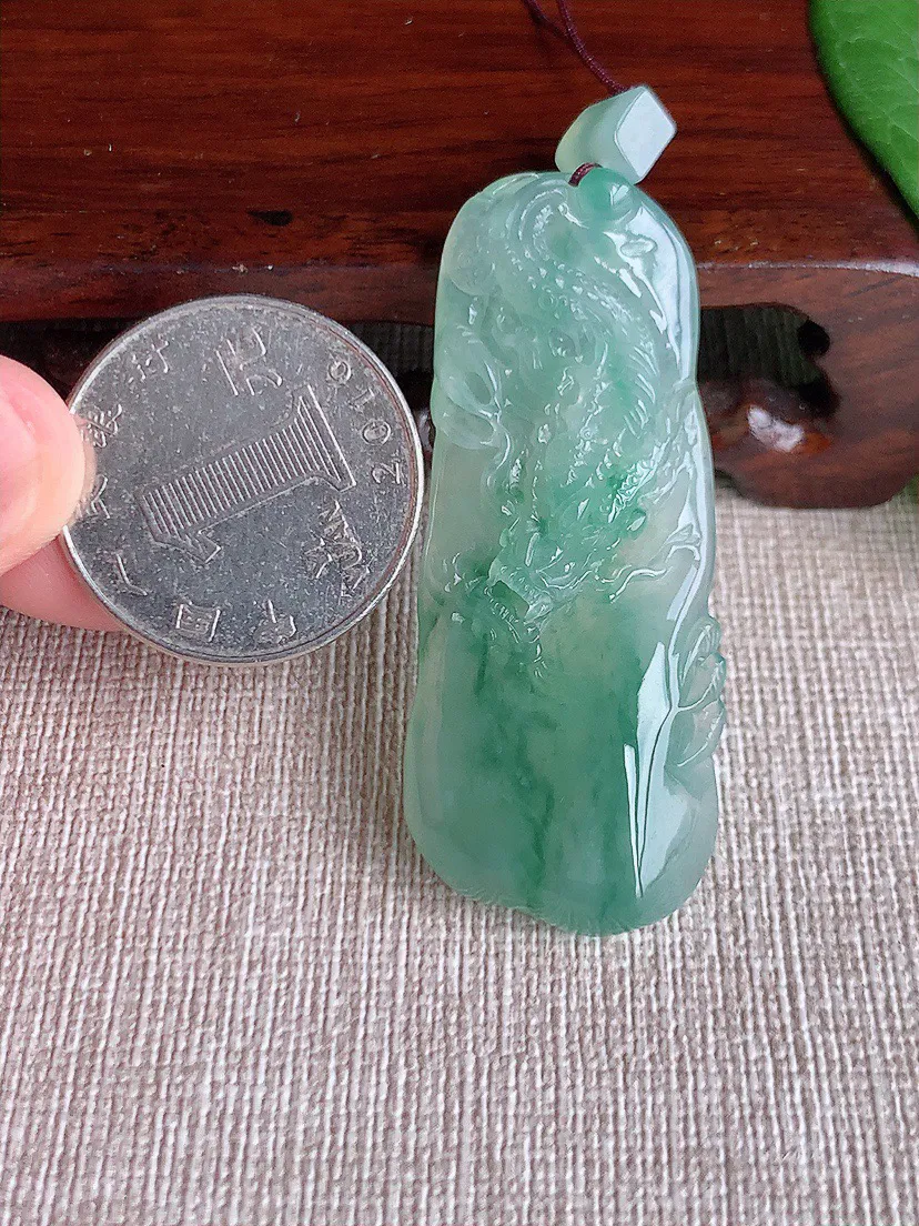缅甸a货翡翠ddj老坑冰种飘花龙牌吊坠 整体50.3×20.8×6mm 13.69