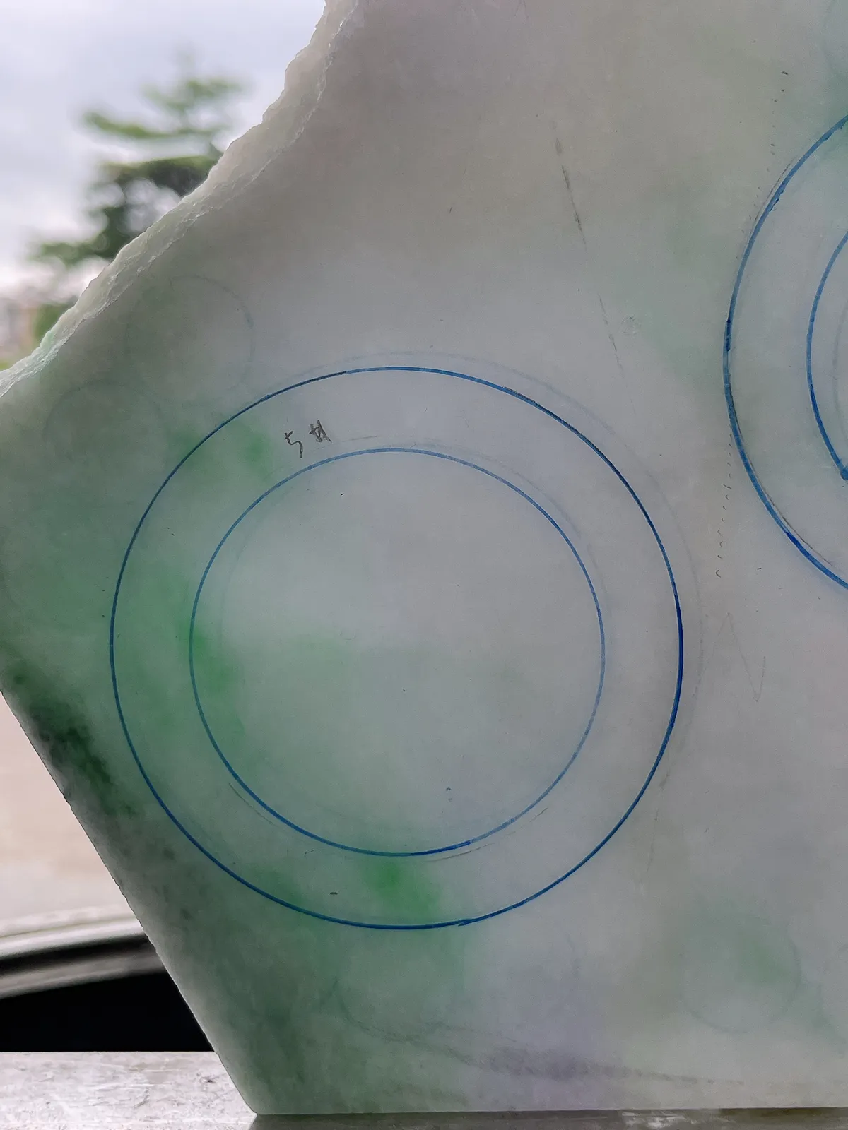 翡翠板料，⭕️正圈最大做63，圆条最大做59