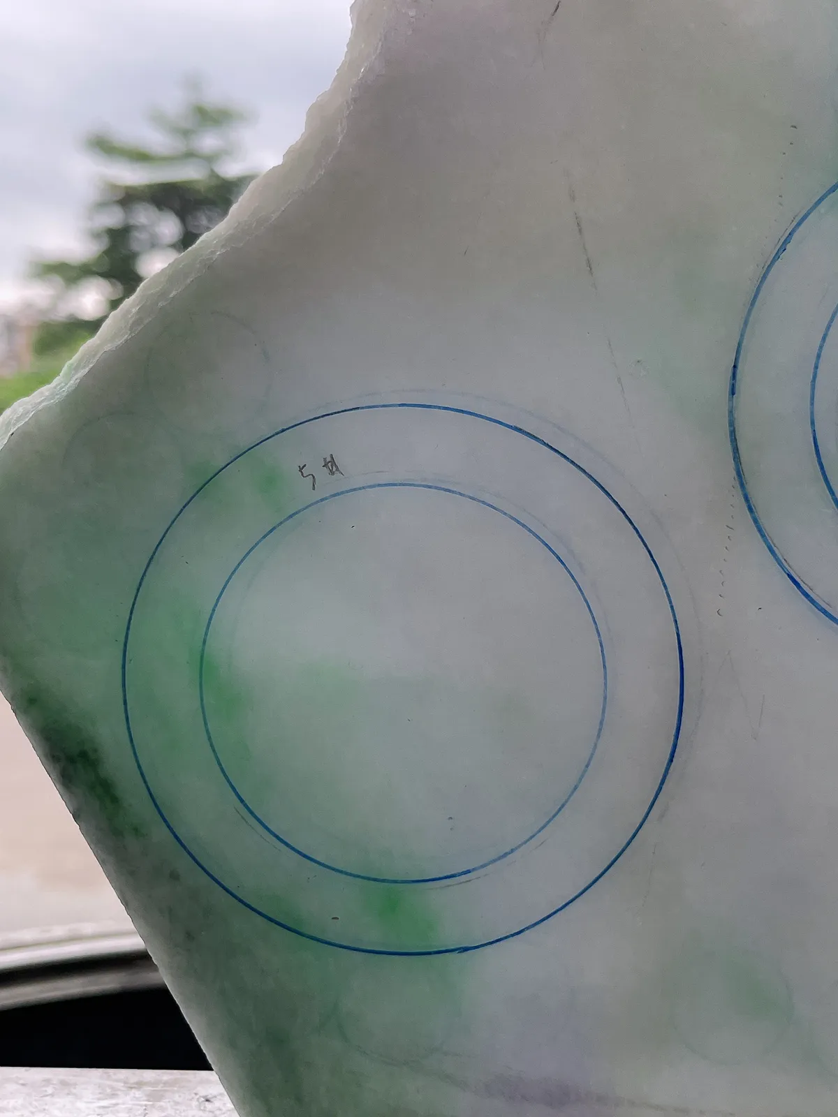 翡翠板料，⭕️正圈最大做63，圆条最大做59
