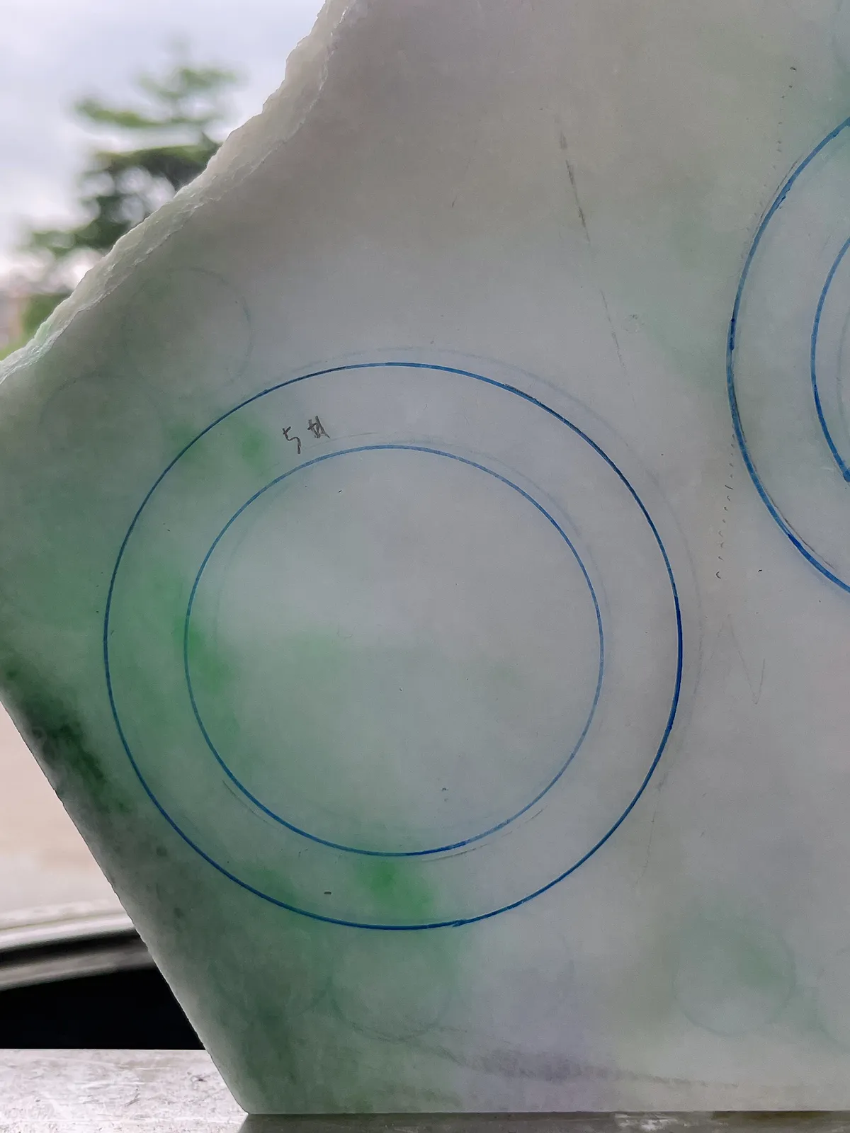 翡翠板料，⭕️正圈最大做63，圆条最大做59