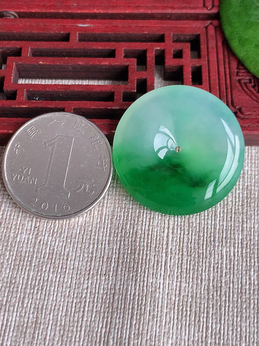 缅甸a货翡翠ddj老坑冰种飘绿平安扣吊坠 整体29.3×5.7mm 10.77