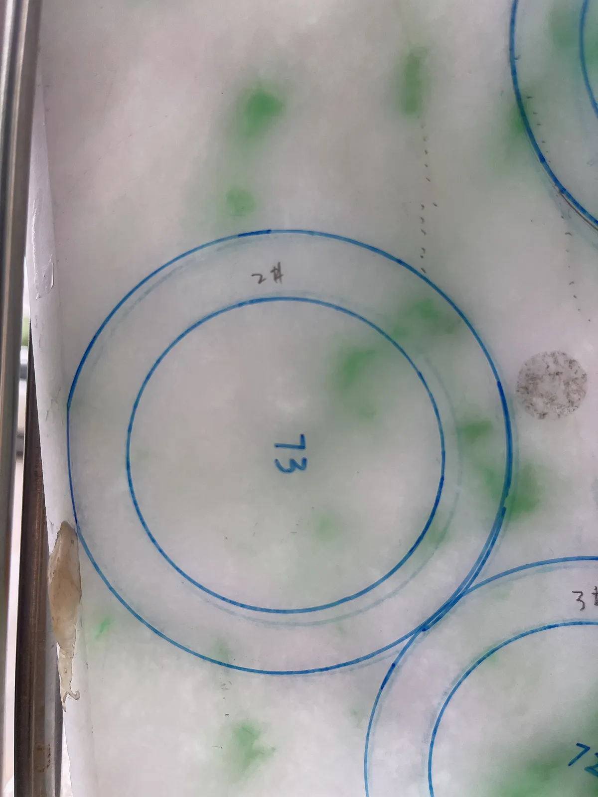 翡翠板料，⭕️正圈最大做57，圆条最大做53
