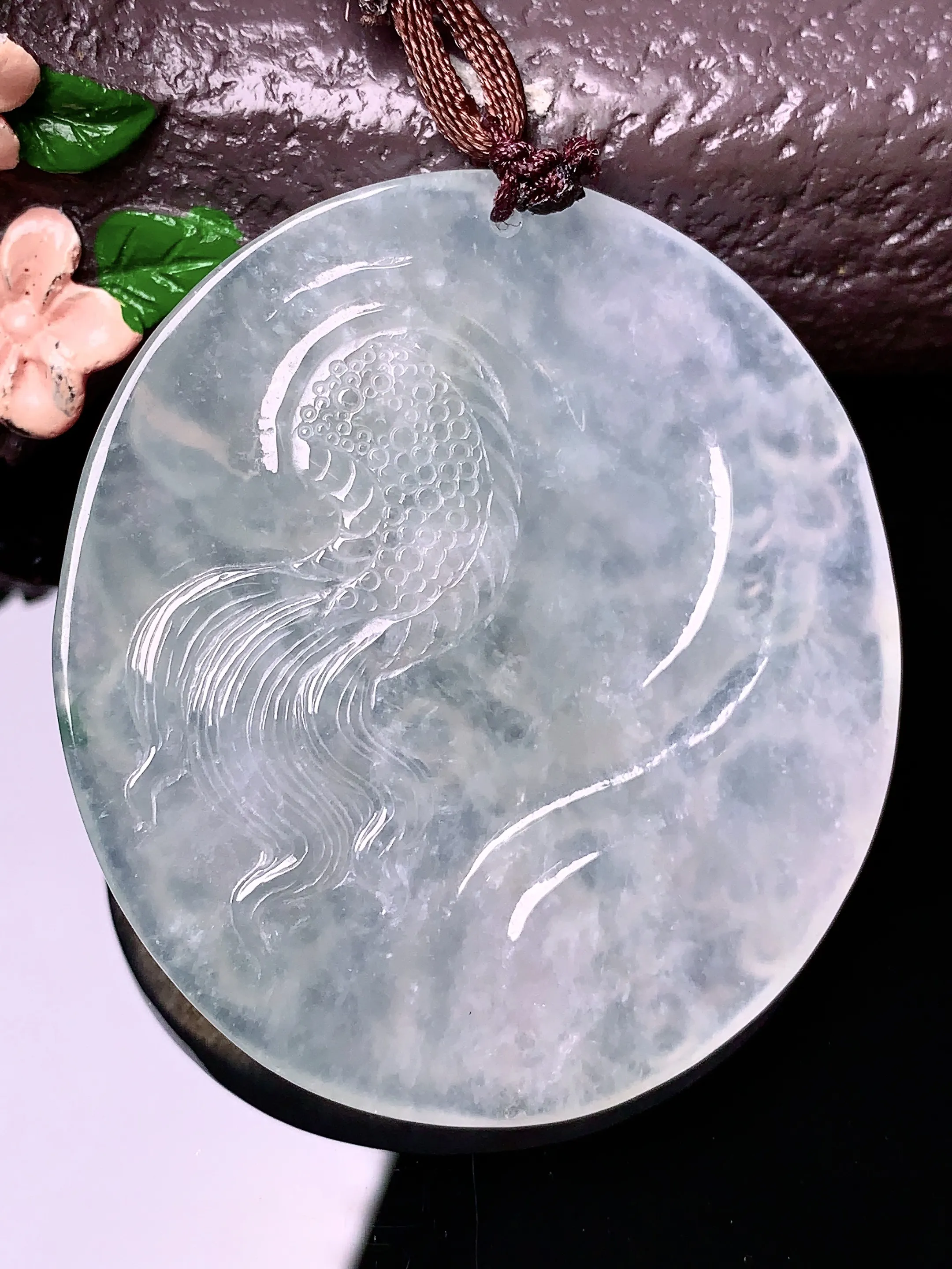 冰种龙牌吊坠 玉质细腻 色泽艳丽 整体尺寸52.5*47*5.8