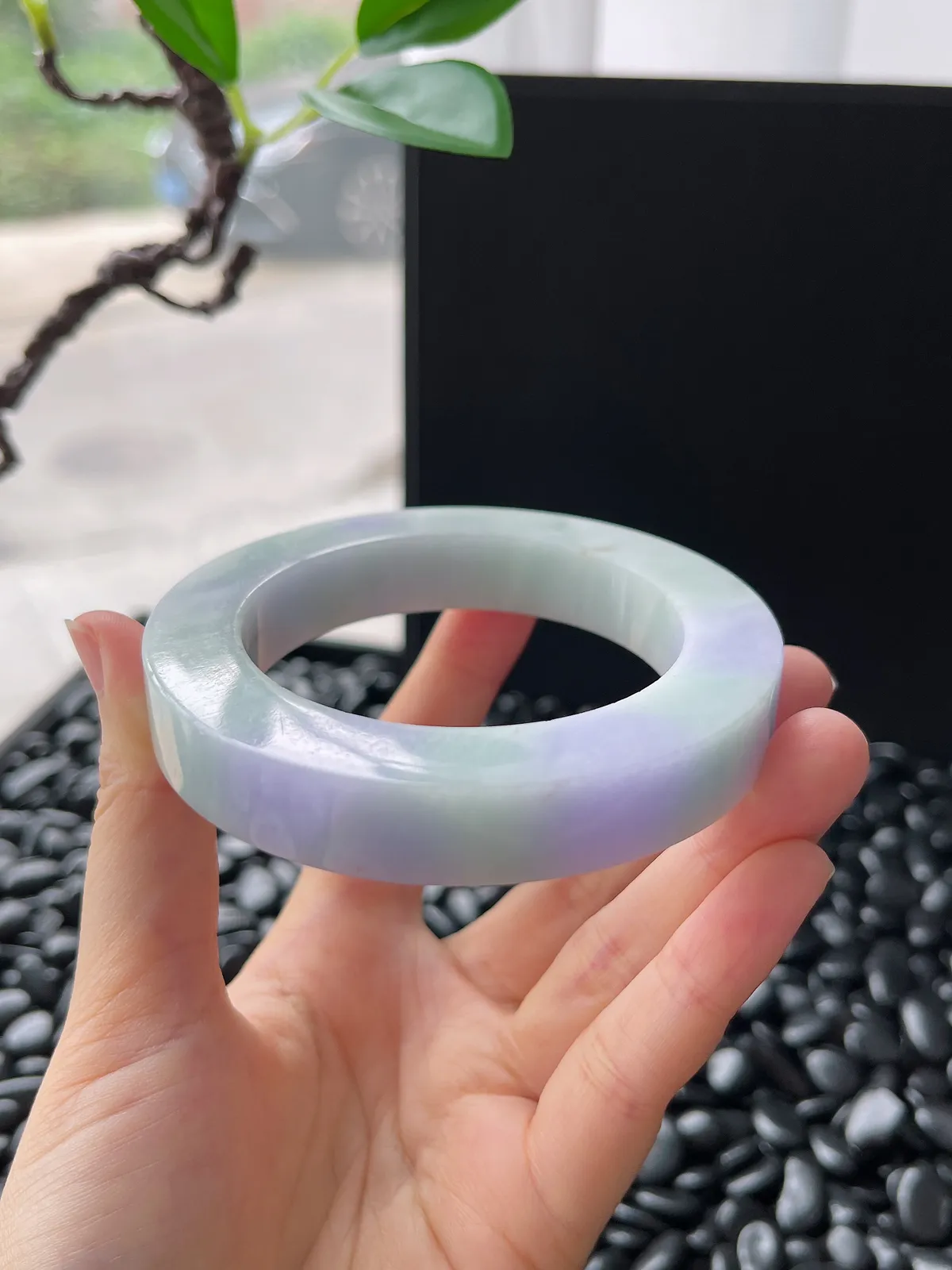 翡翠毛坯，⭕️正圈最大做63.6，圆条最大做59.6；最小圈口56