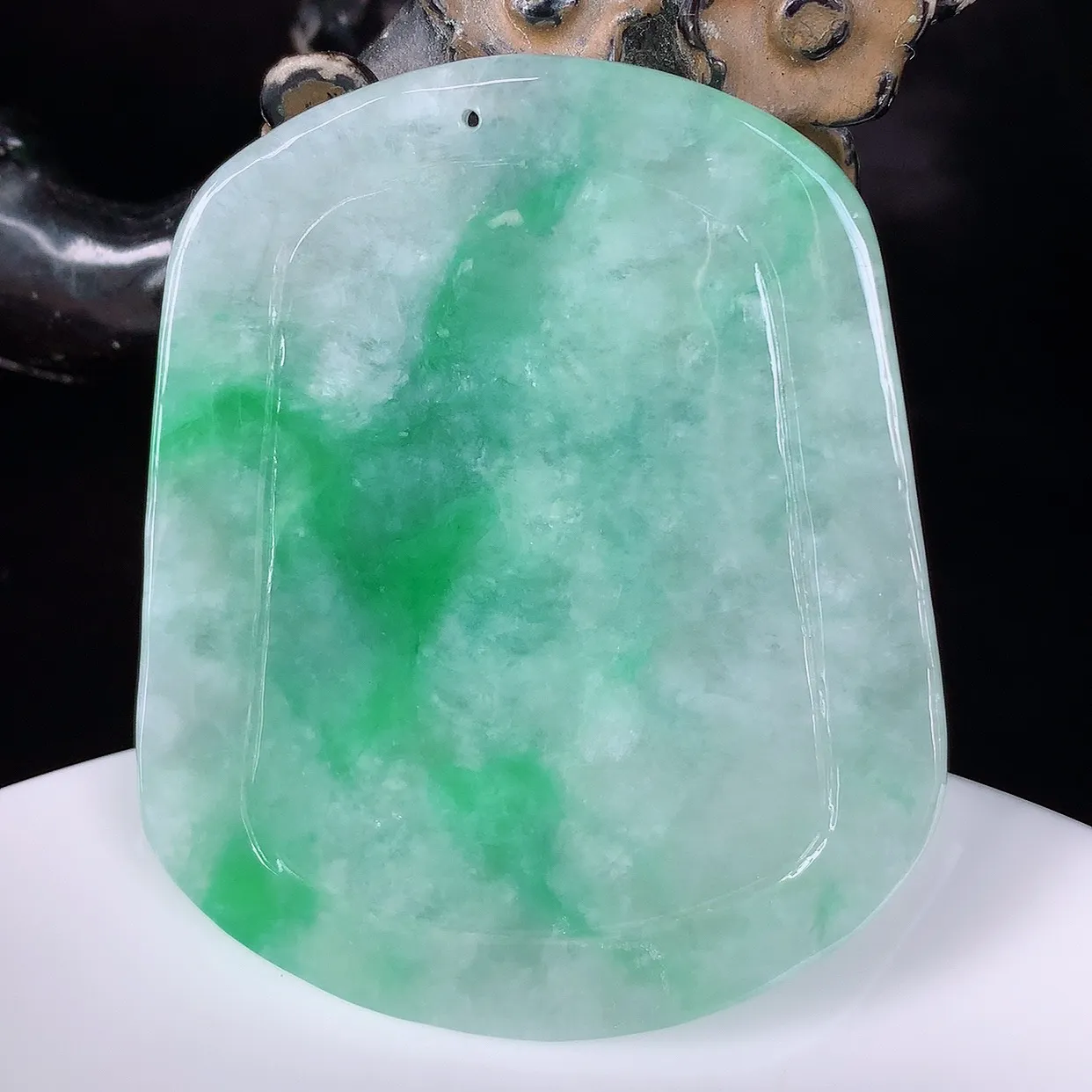 自然光实拍，冰润冰糯种飘绿翡翠生肖马吊坠，马上有钱，种老水足，翠色灵动，寓意美好，佩戴时尚出众！#05.20