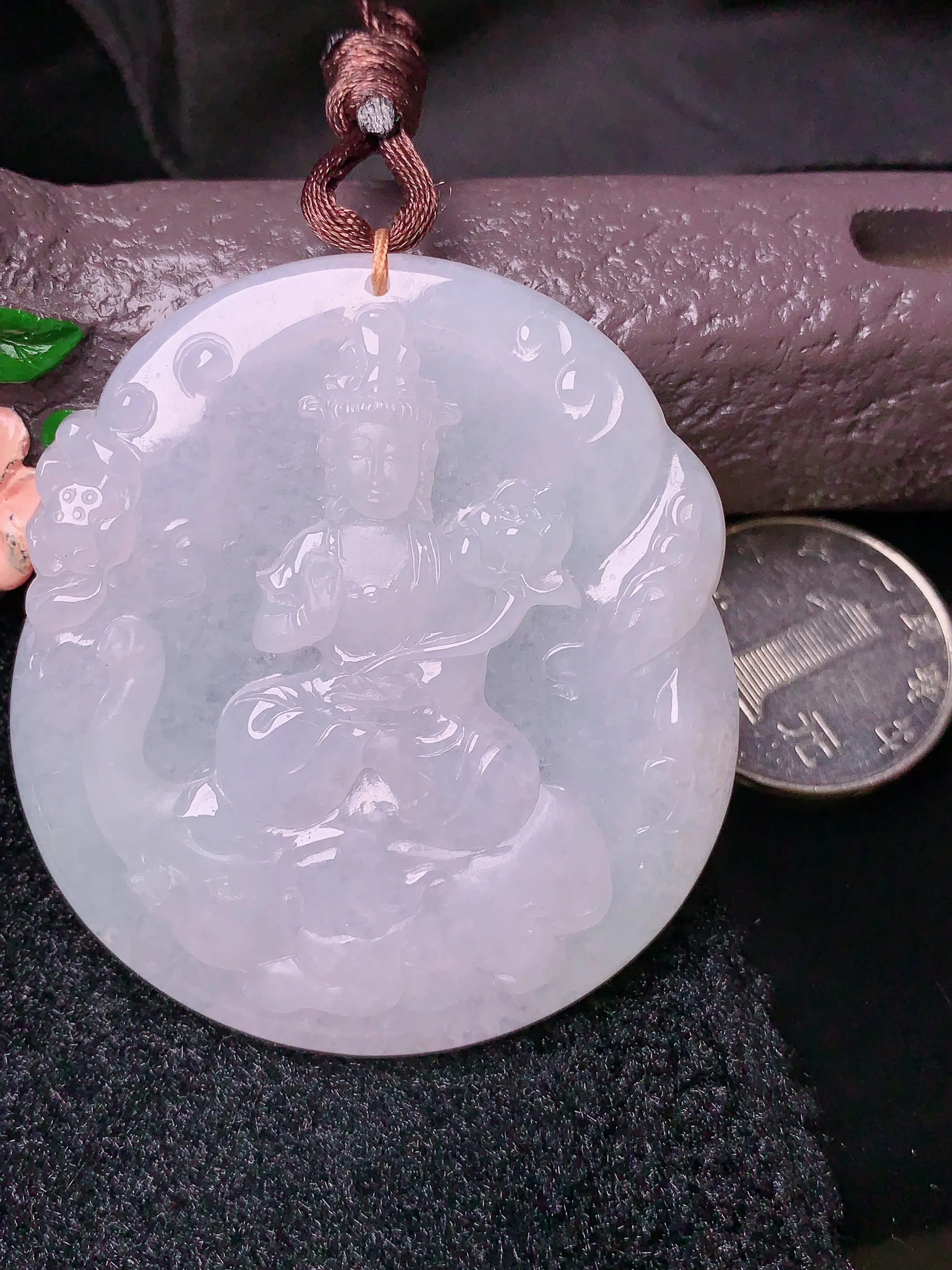 冰种普贤菩萨吊坠 玉质细腻 色泽艳丽 整体尺寸55.1*50*5.6