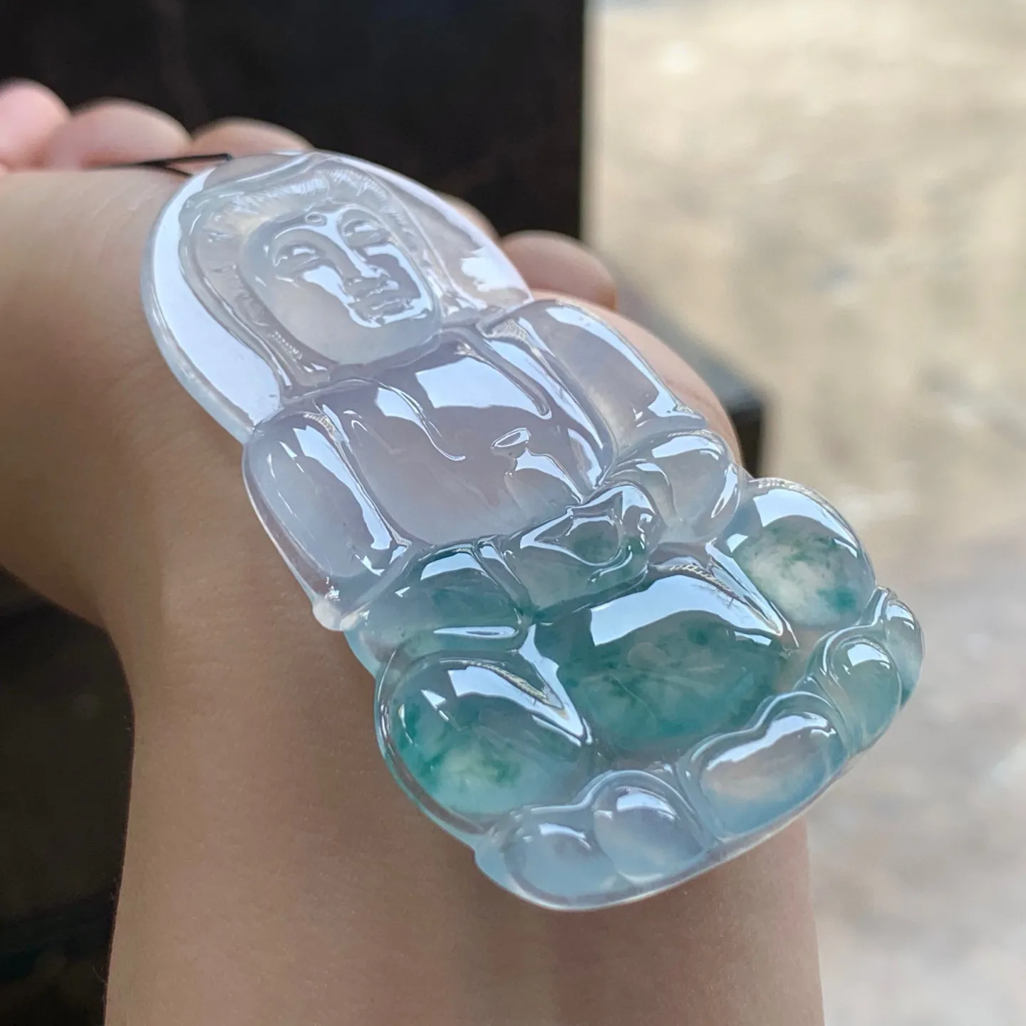 冰种飘花观音
大气