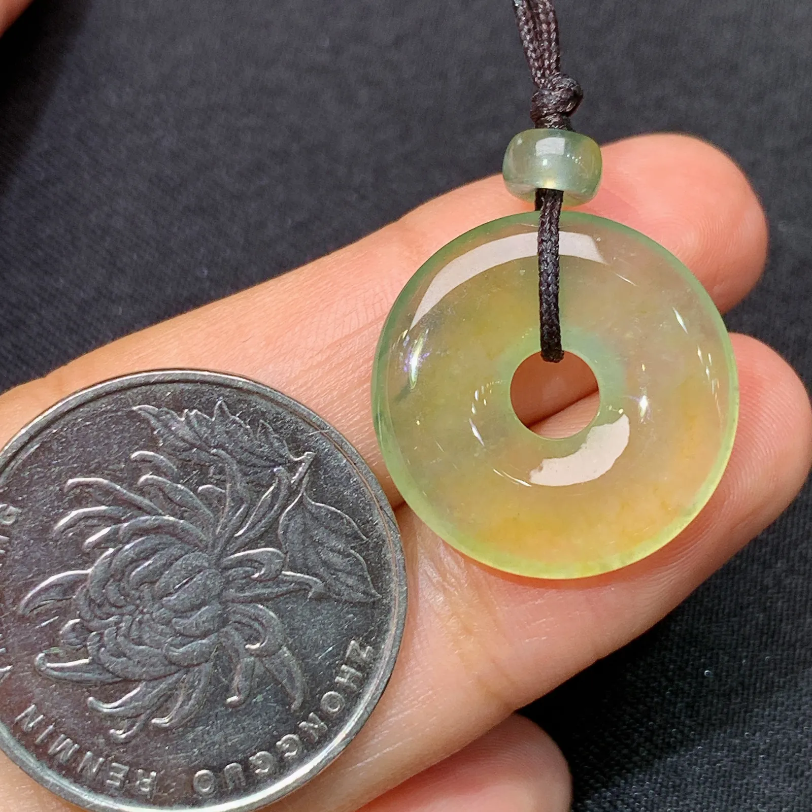 冰黄翡甜甜圈，镶嵌佳品，色泽鲜艳，水色超佳 尺寸20*3.6